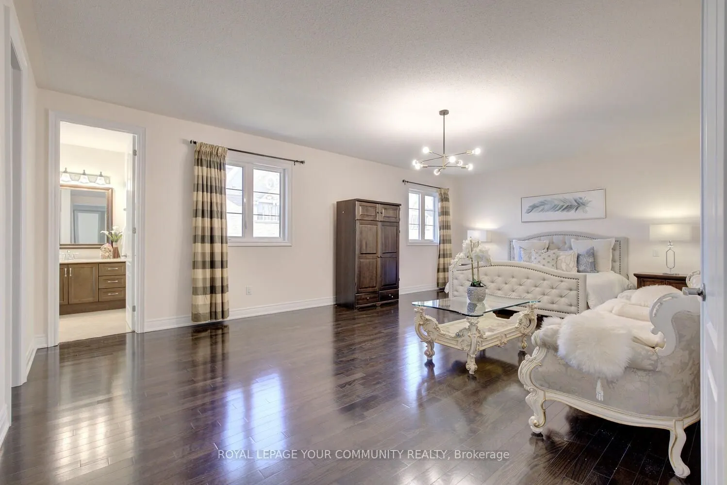 38 Alrob Court