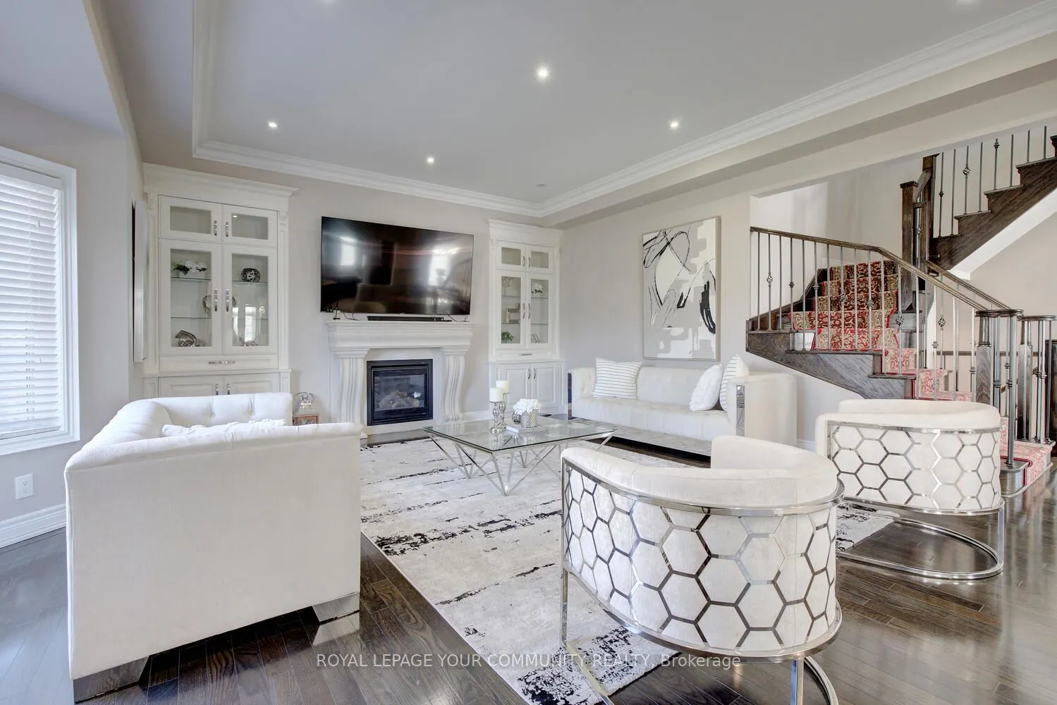 38 Alrob Court