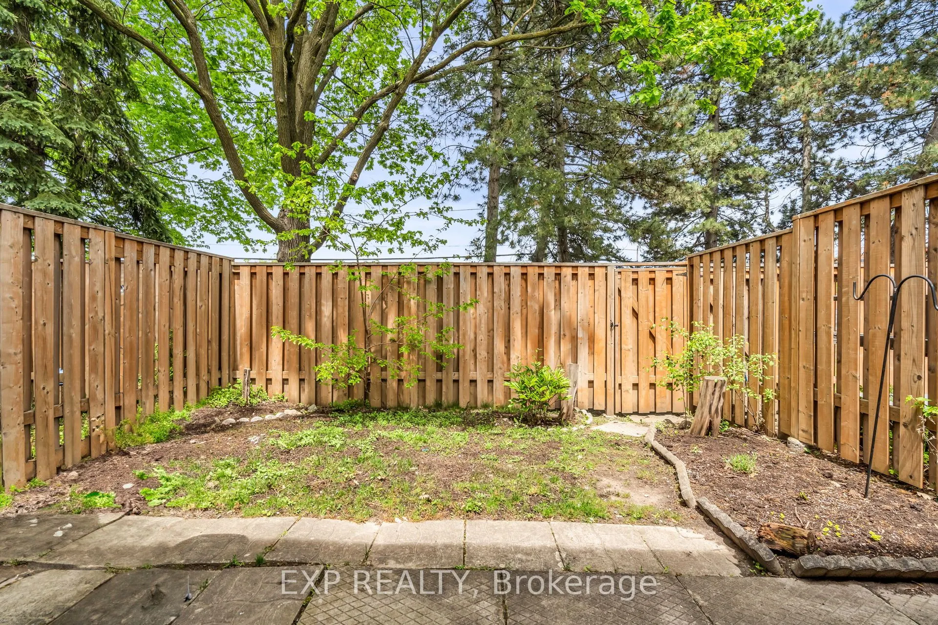 22 Niles Way, #325
