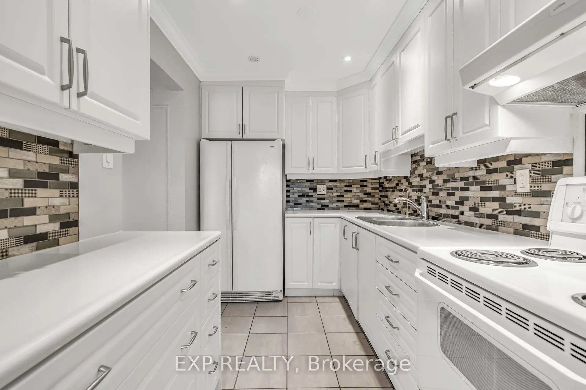 22 Niles Way, #325