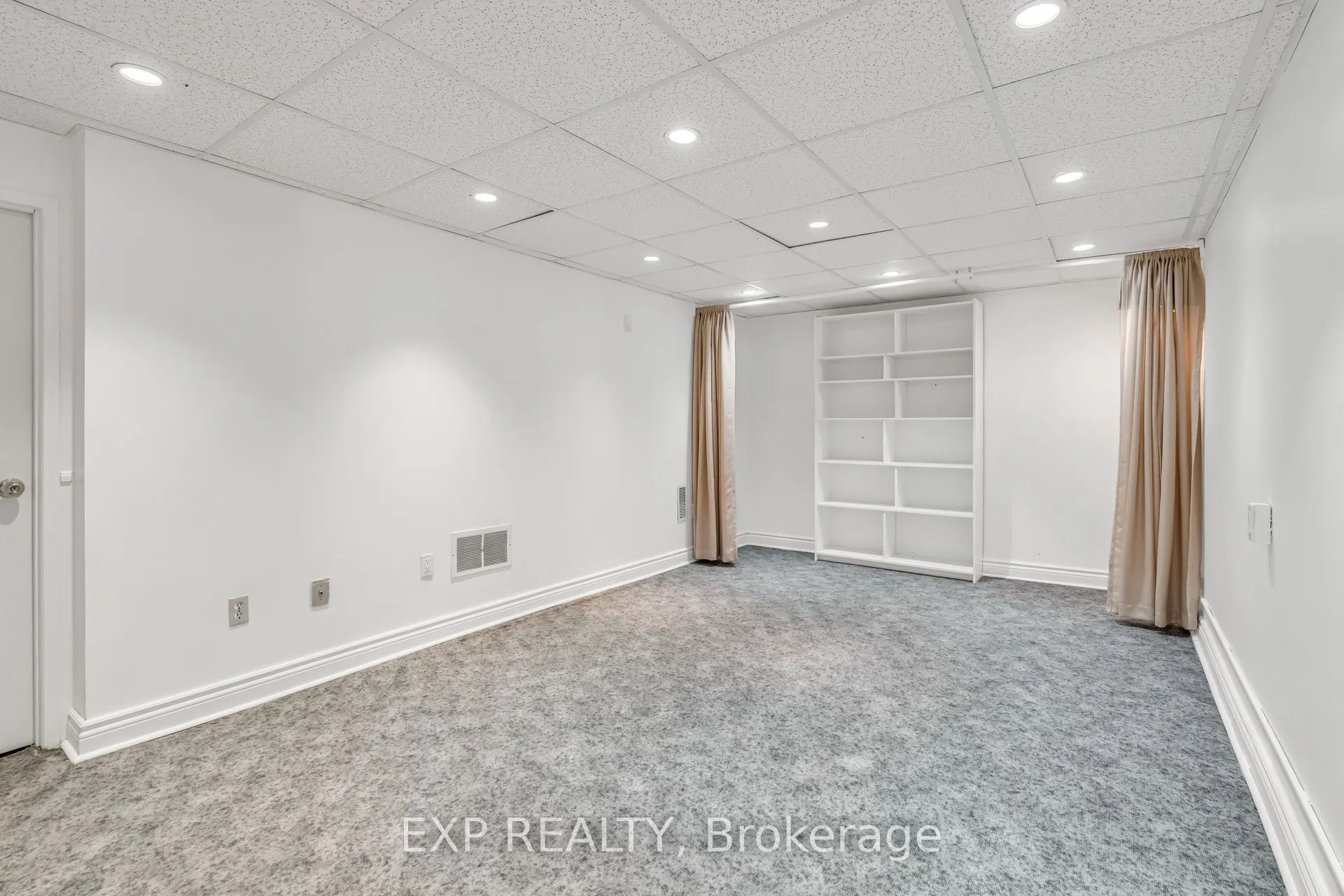 22 Niles Way, #325