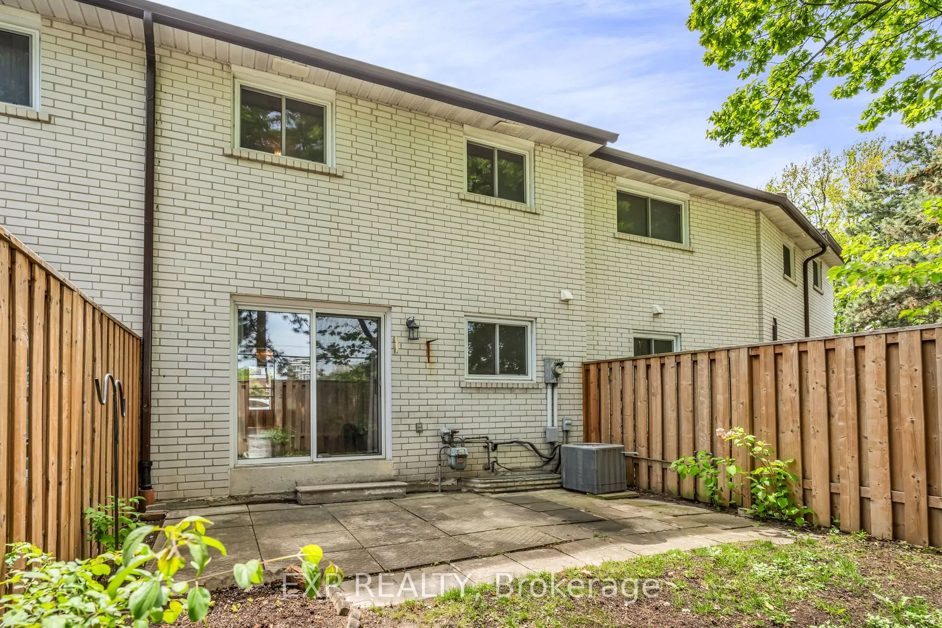 22 Niles Way, #325