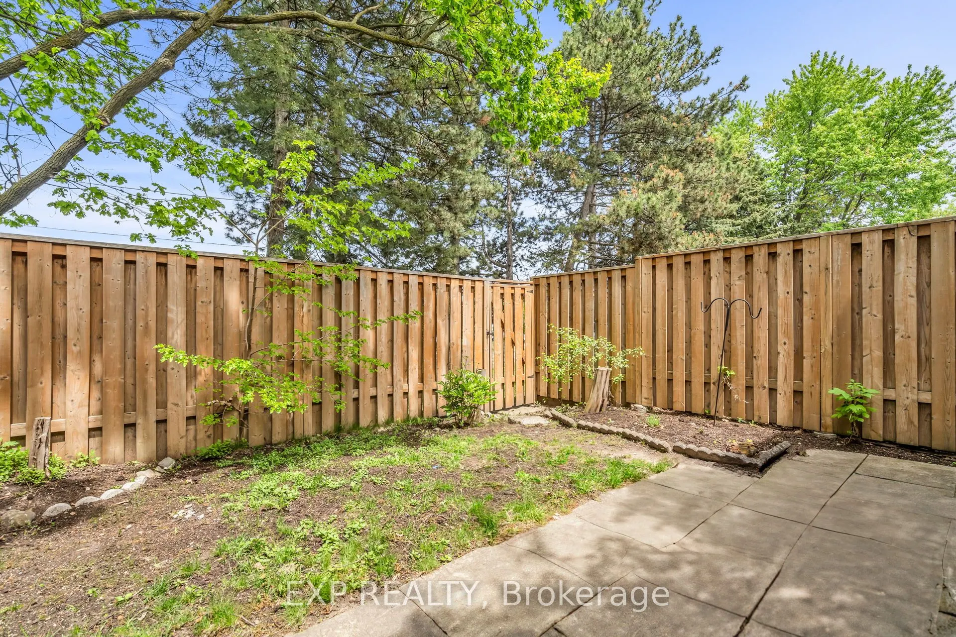 22 Niles Way, #325