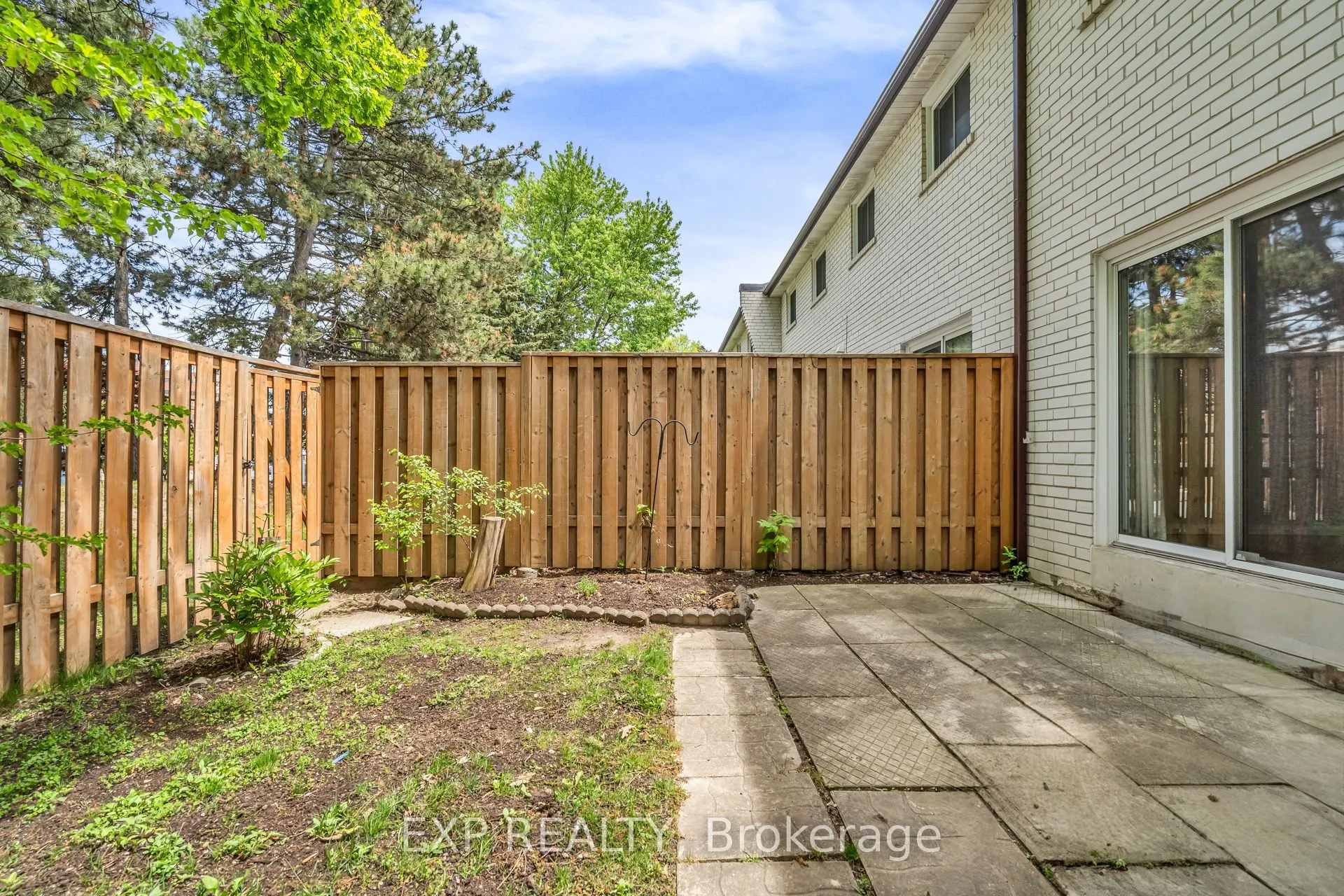22 Niles Way, #325