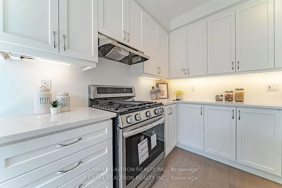 63 Greenridge Crescent