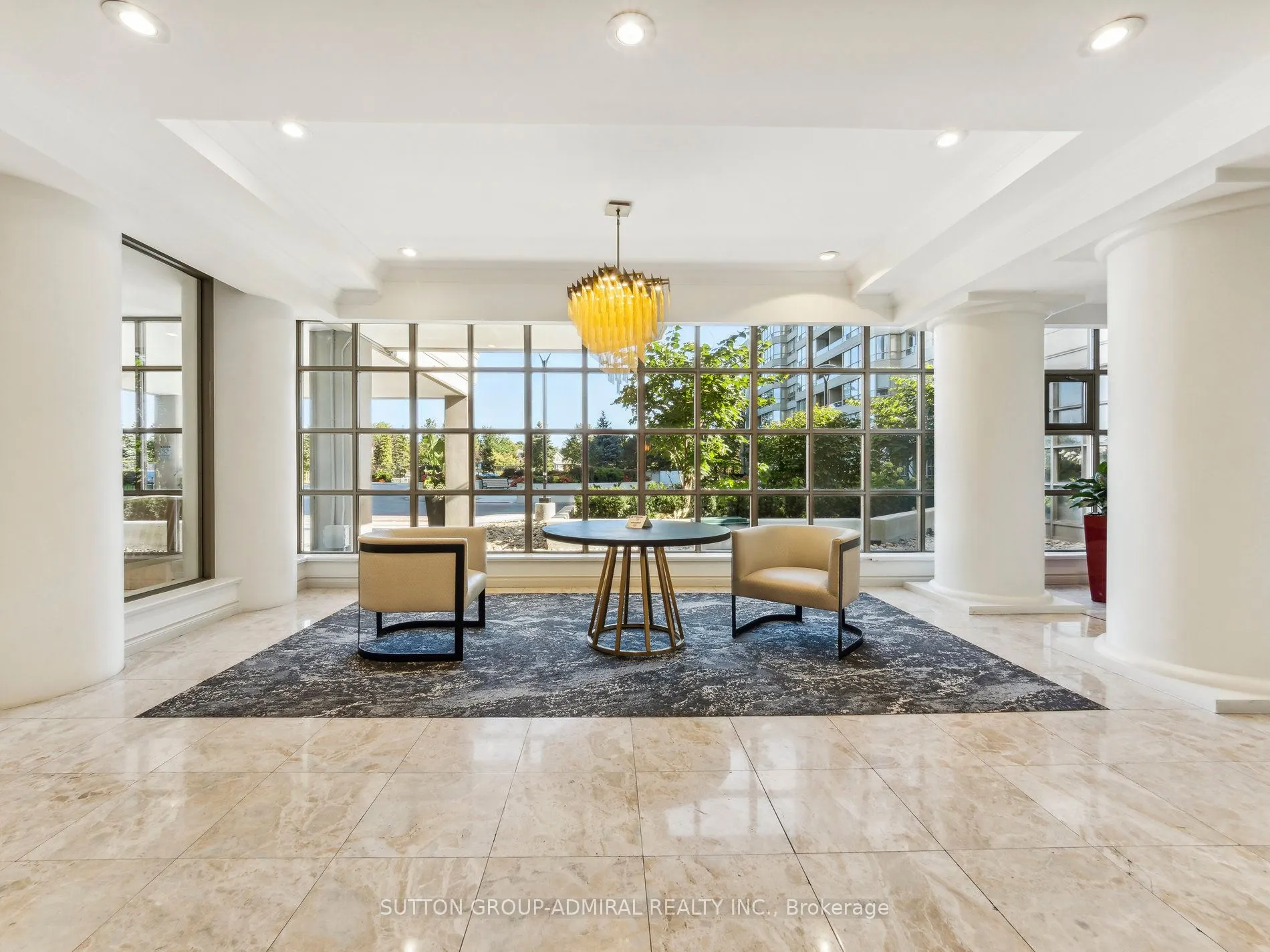 7 Townsgate Drive #604