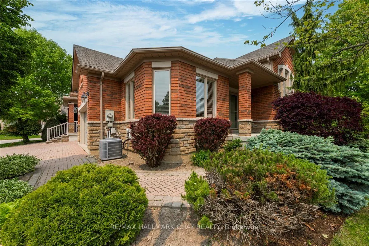 17 Artisan Lane, #17