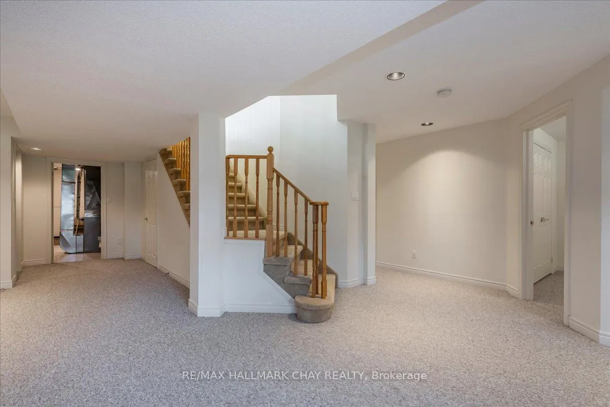 17 Artisan Lane, #17