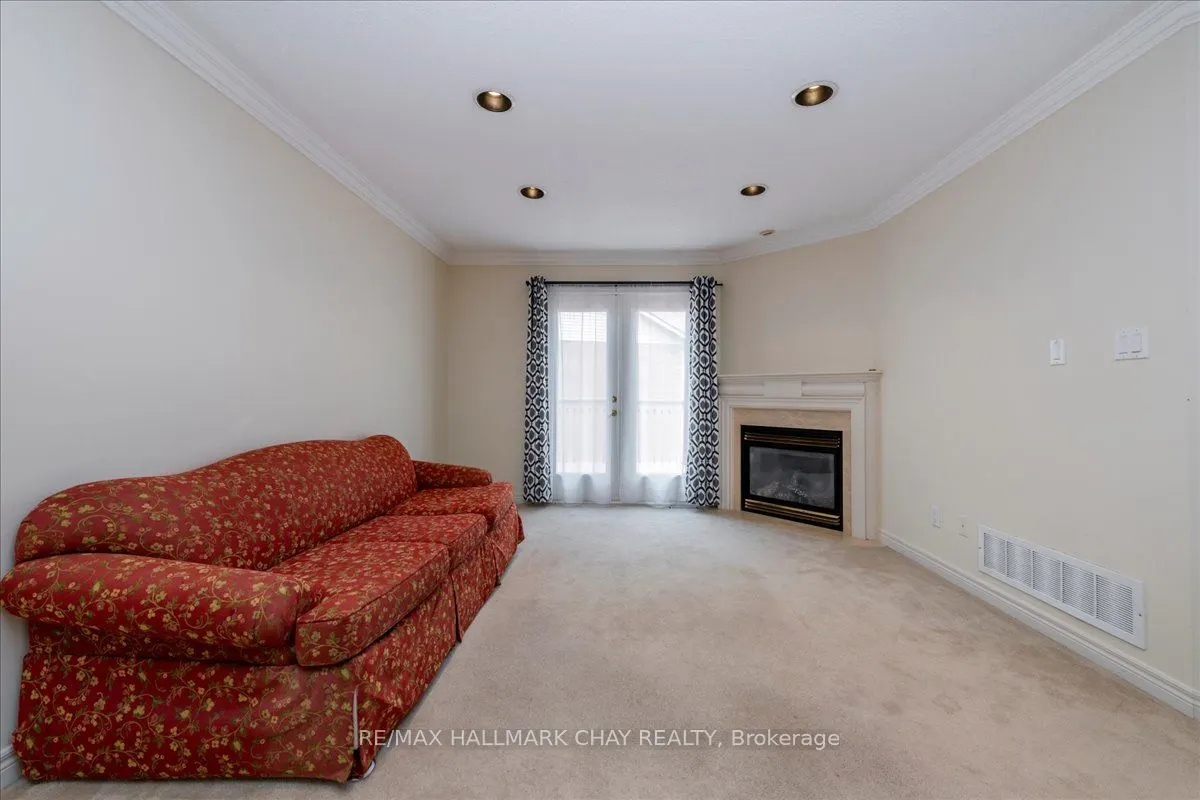 17 Artisan Lane, #17