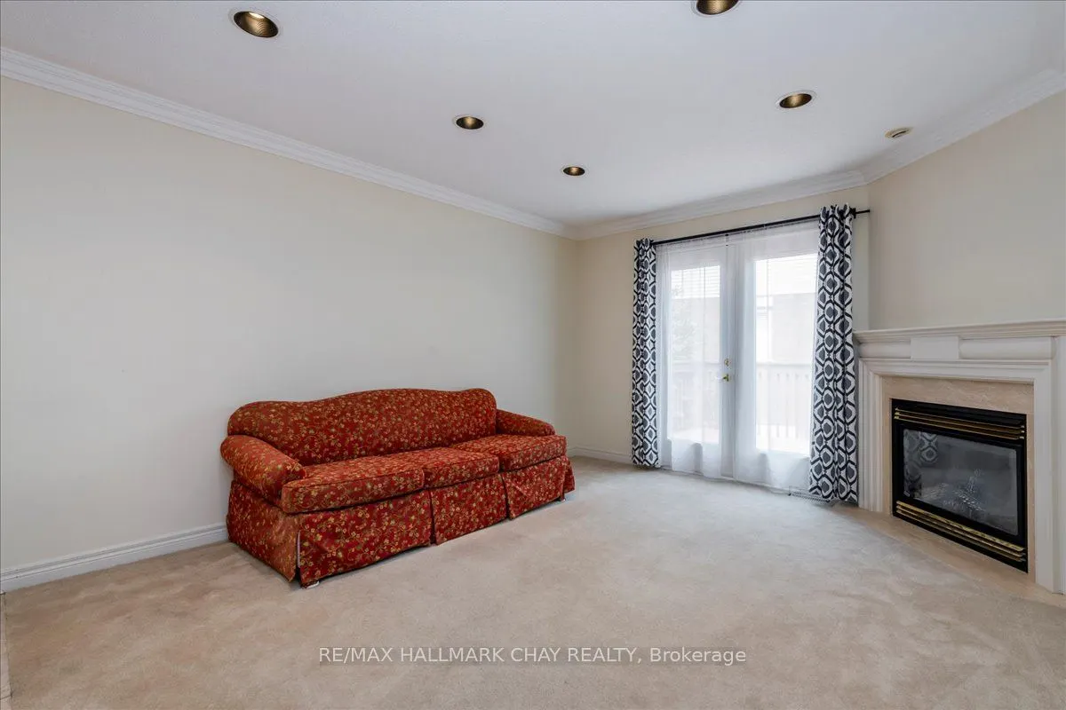17 Artisan Lane, #17