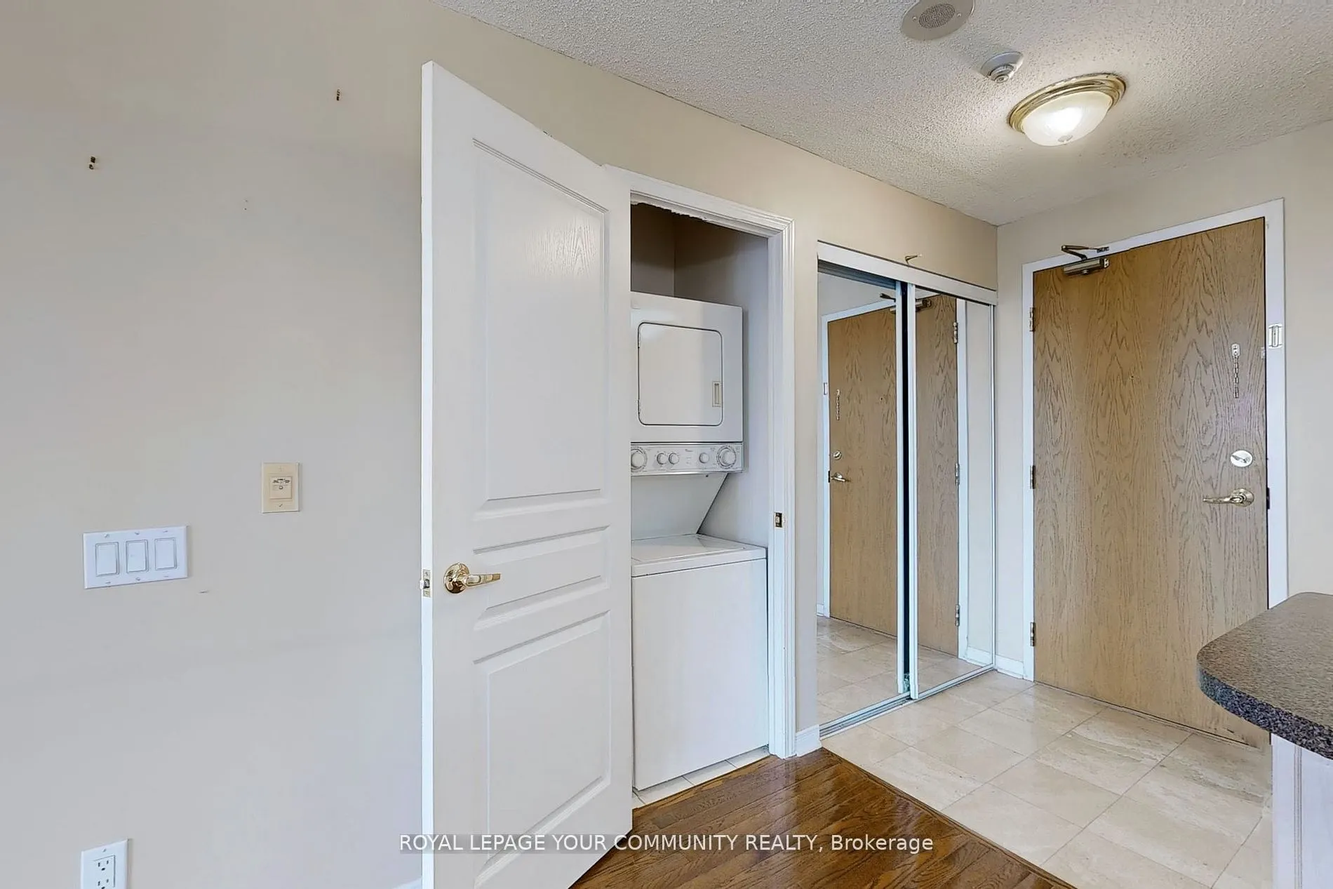 9 Northern Heights Drive, #1003