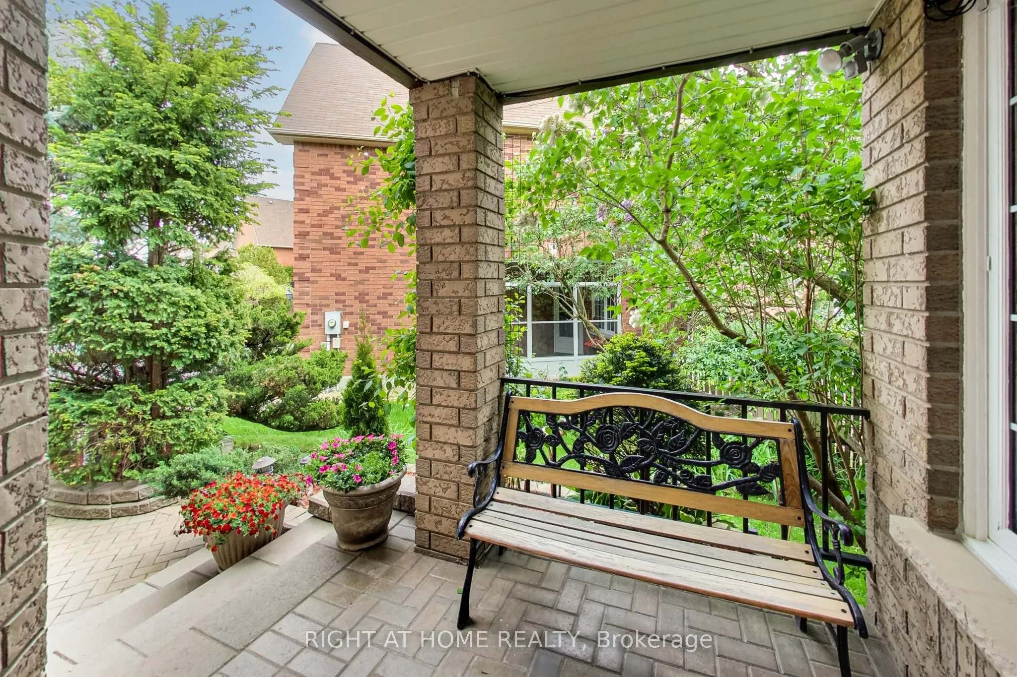 28 Foxtail Ridge
