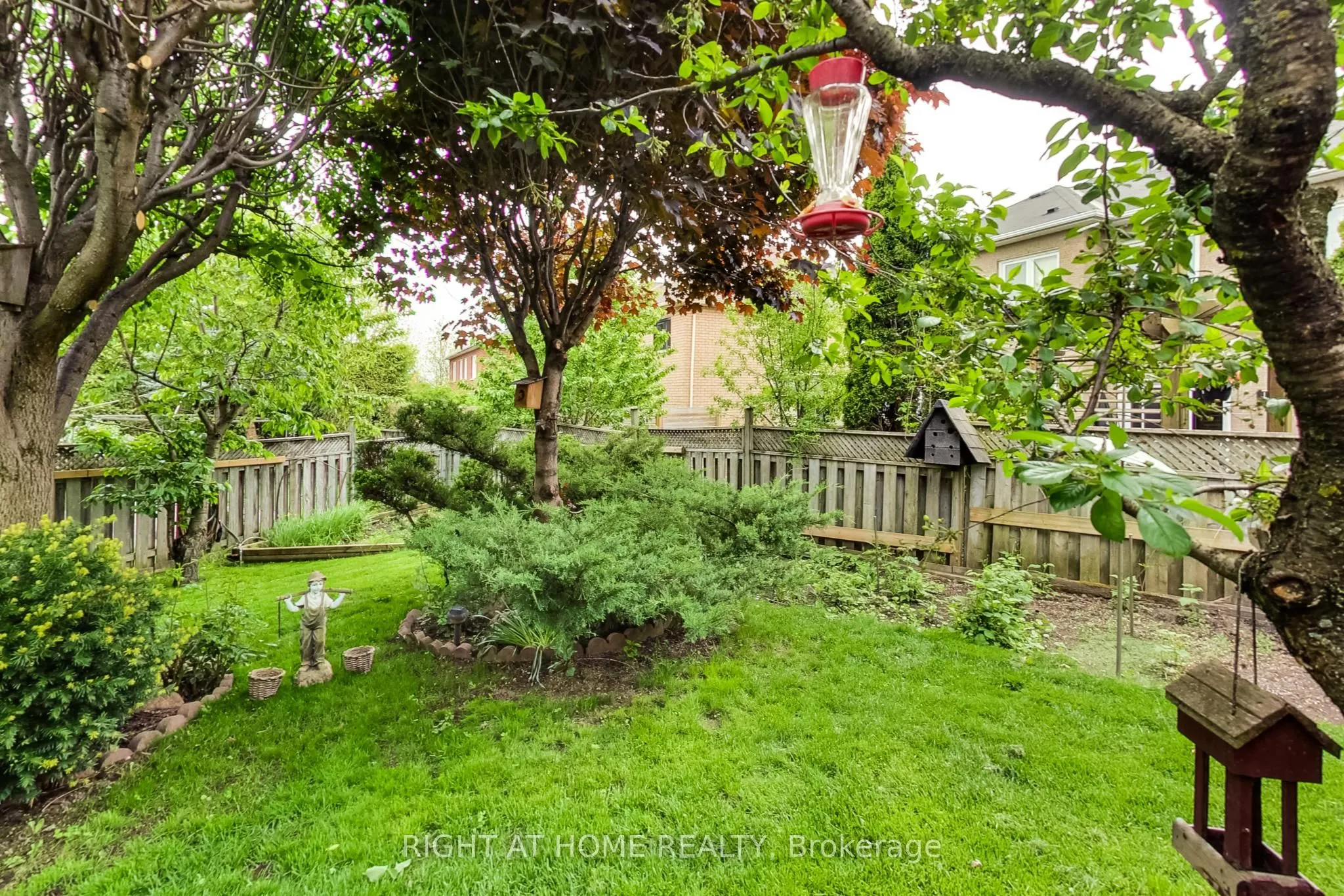 28 Foxtail Ridge