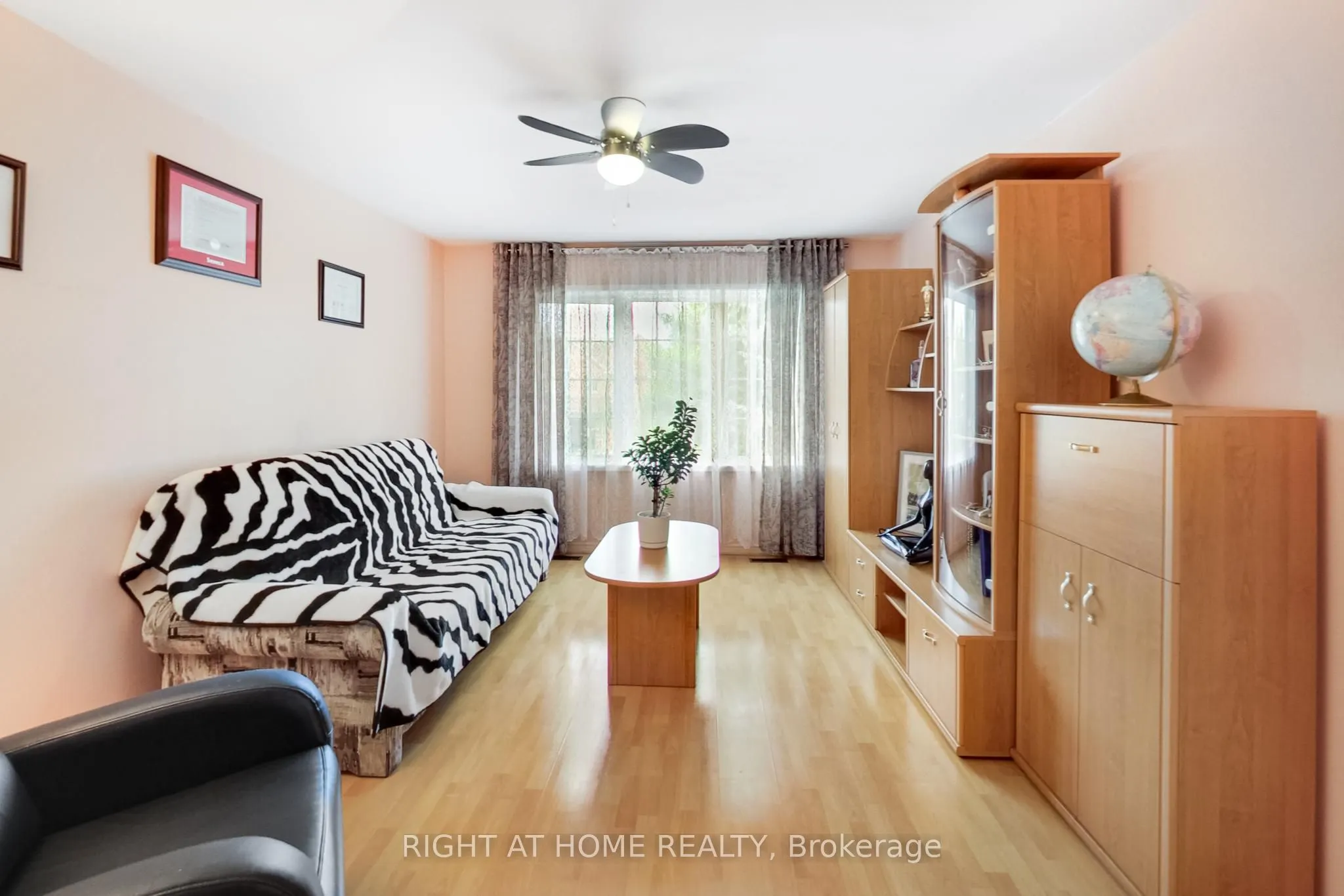 28 Foxtail Ridge