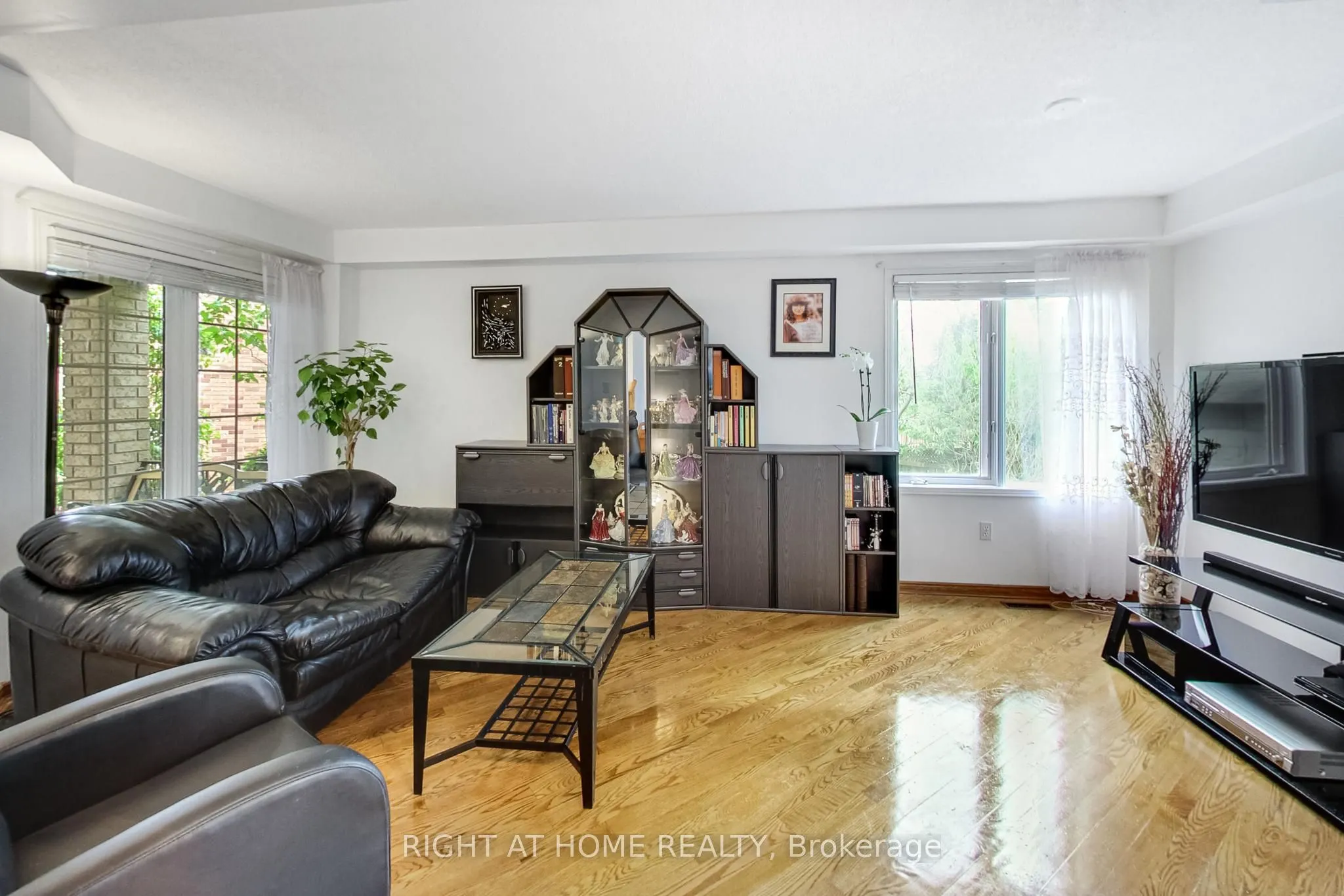 28 Foxtail Ridge