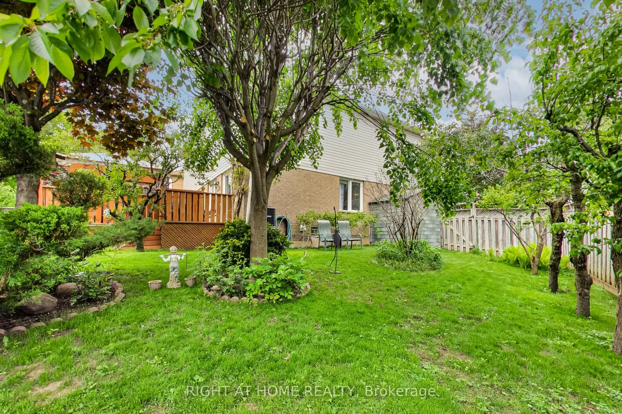 28 Foxtail Ridge