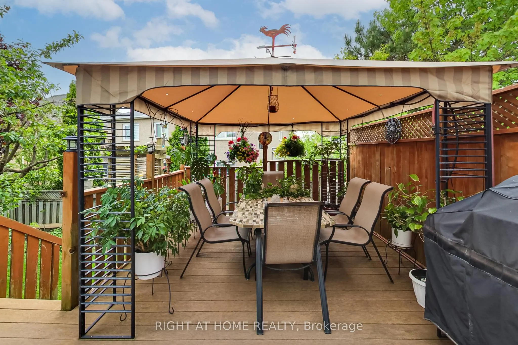 28 Foxtail Ridge