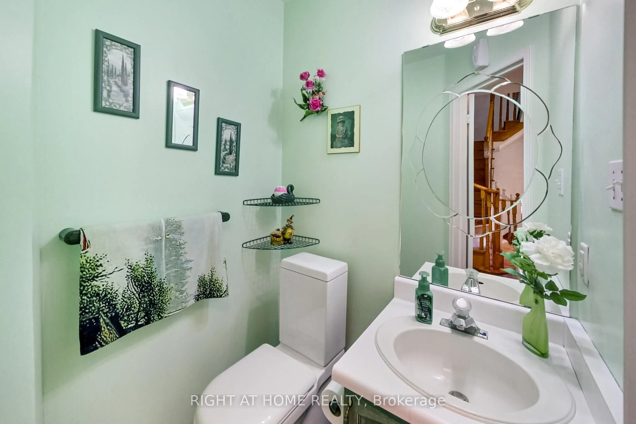 28 Foxtail Ridge