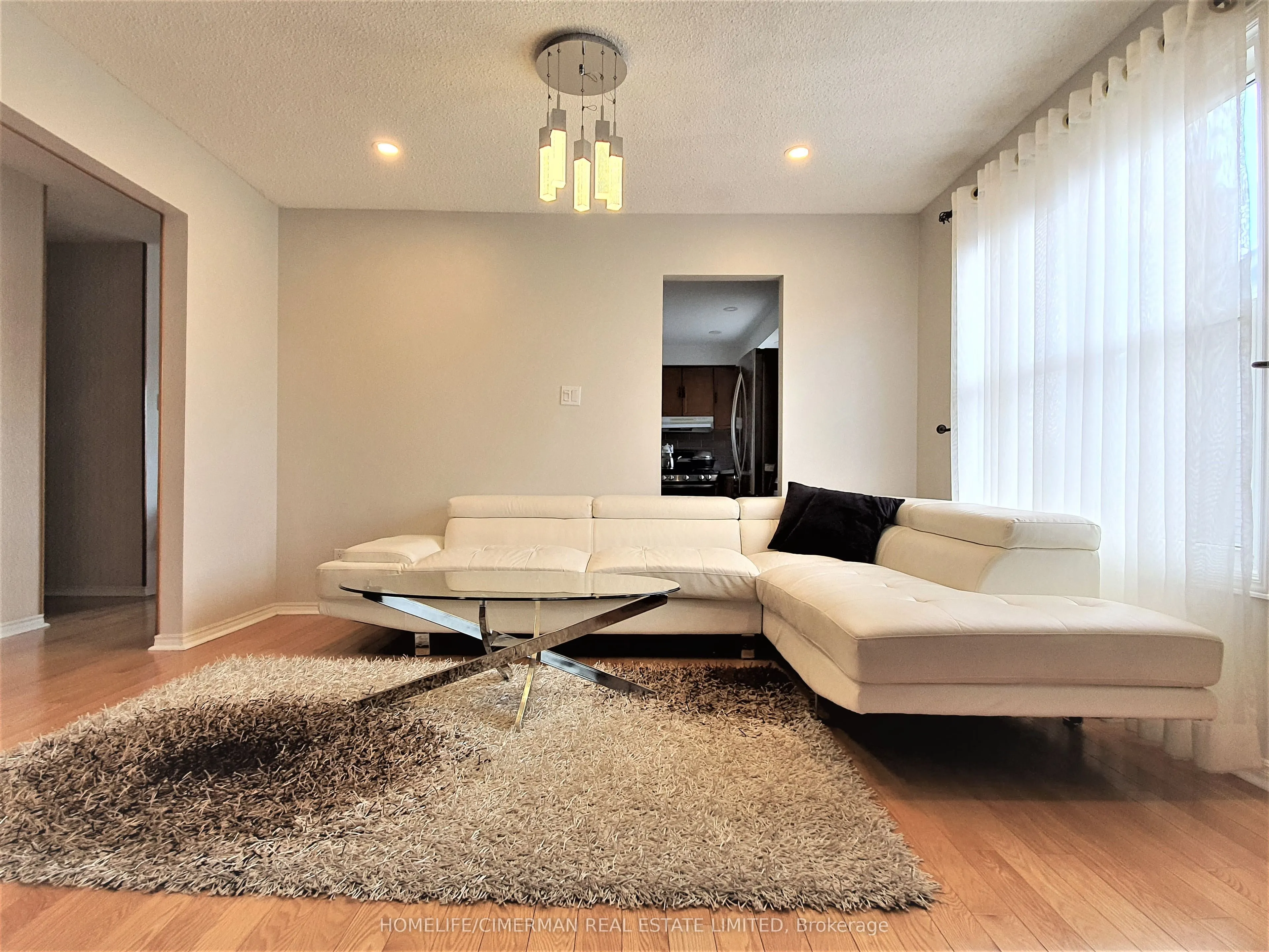 312 Harewood Boulevard, #UPPER