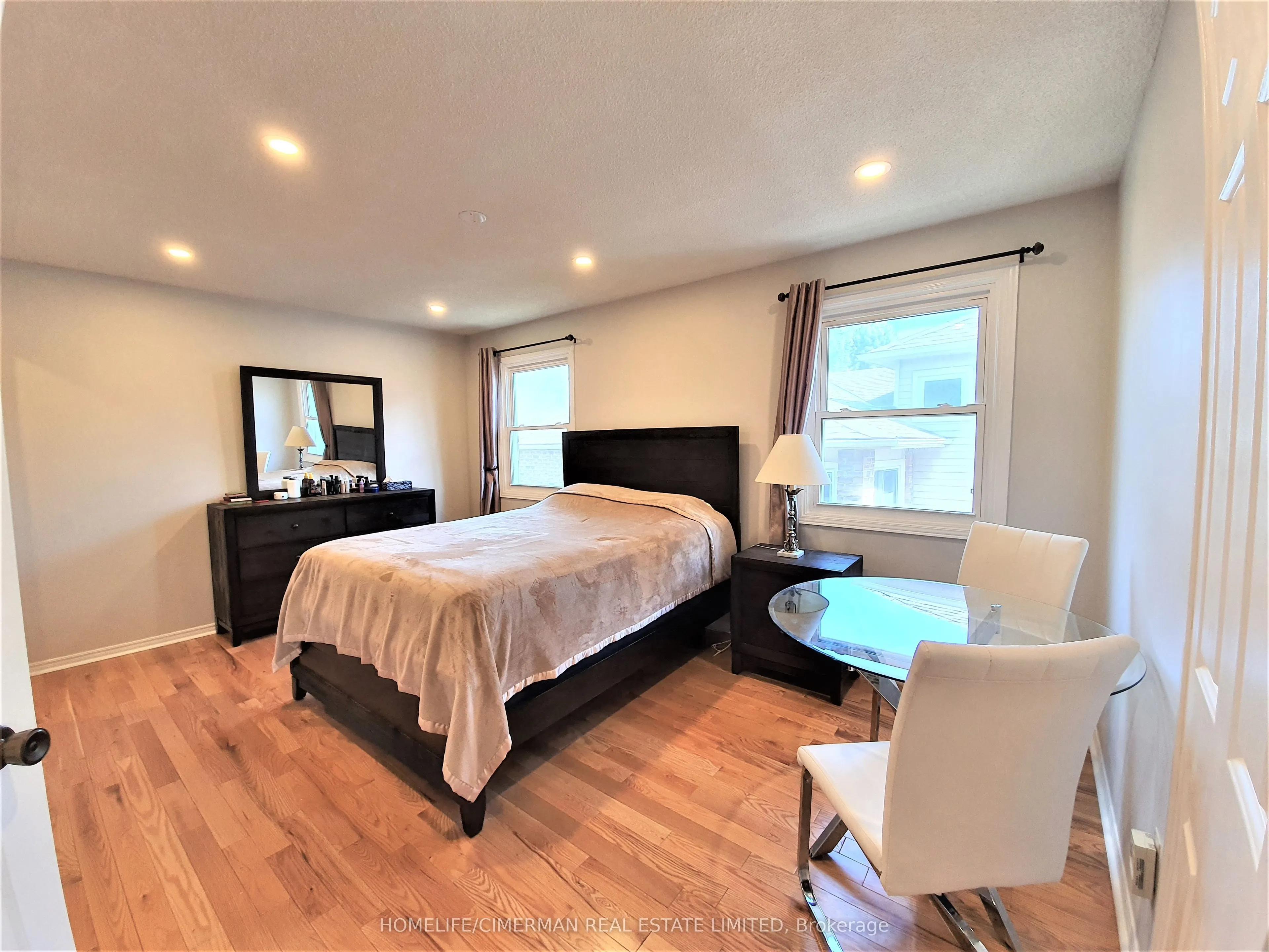 312 Harewood Boulevard, #UPPER