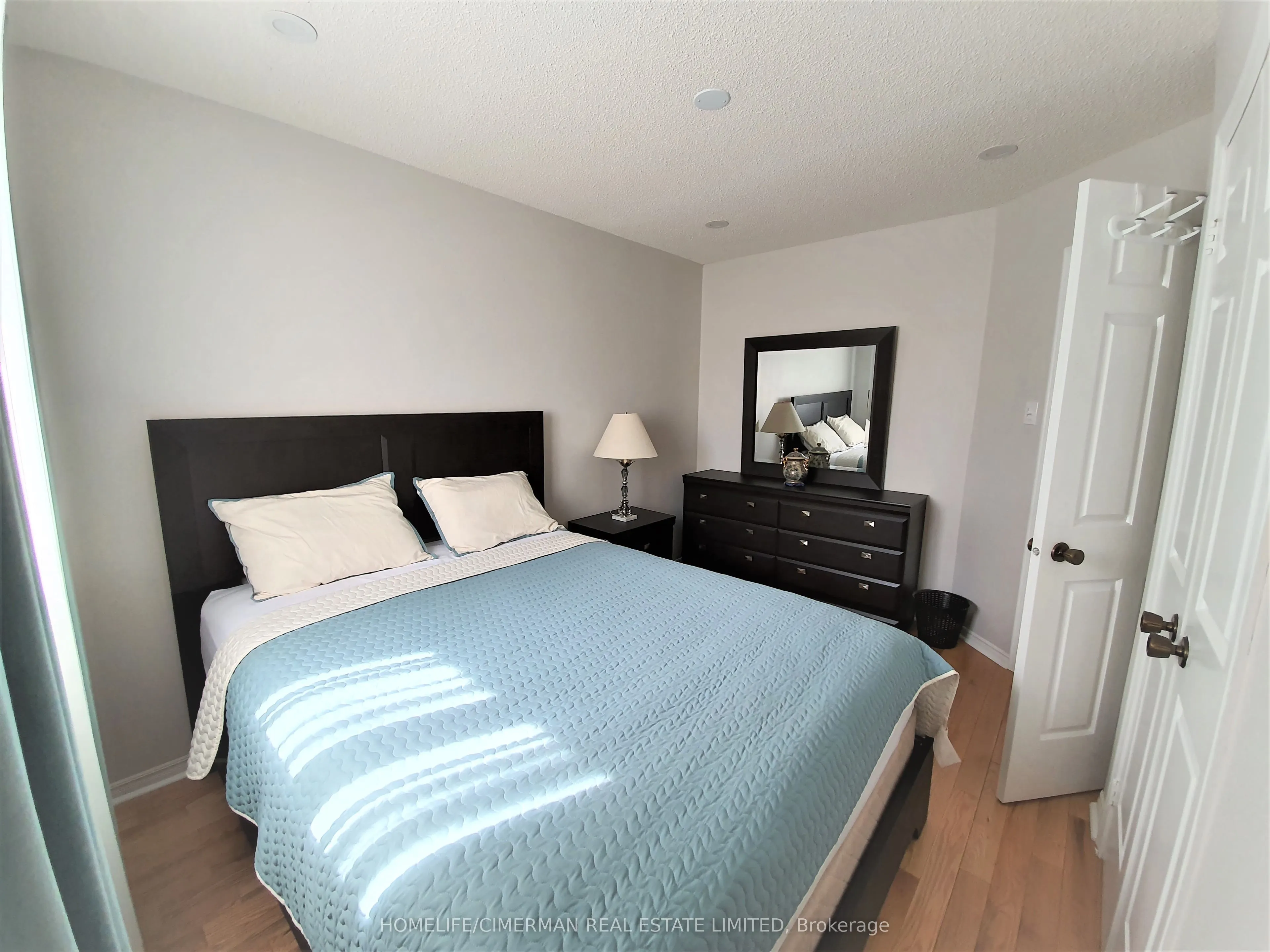 312 Harewood Boulevard, #UPPER