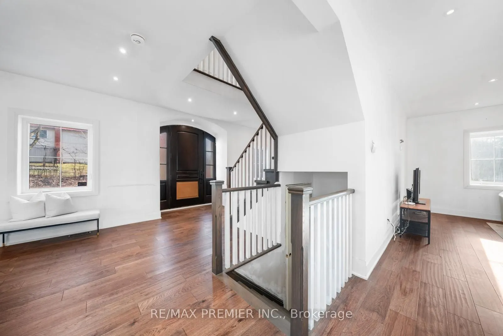 14635 Woodbine Avenue