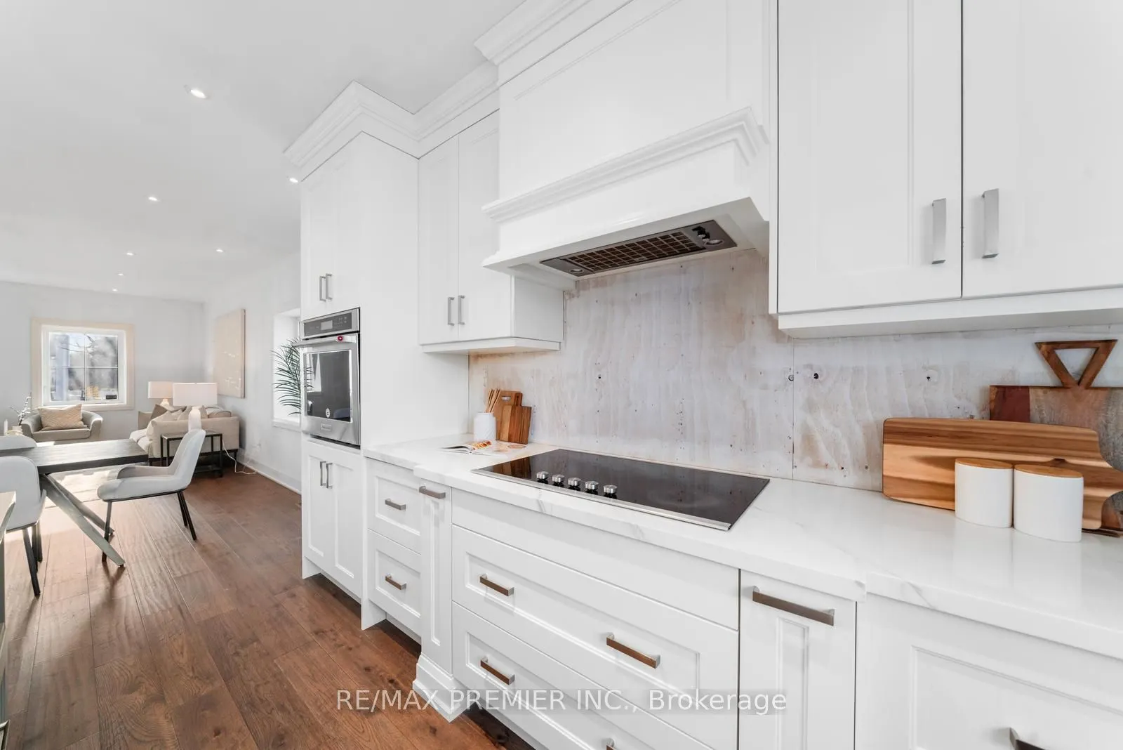 14635 Woodbine Avenue