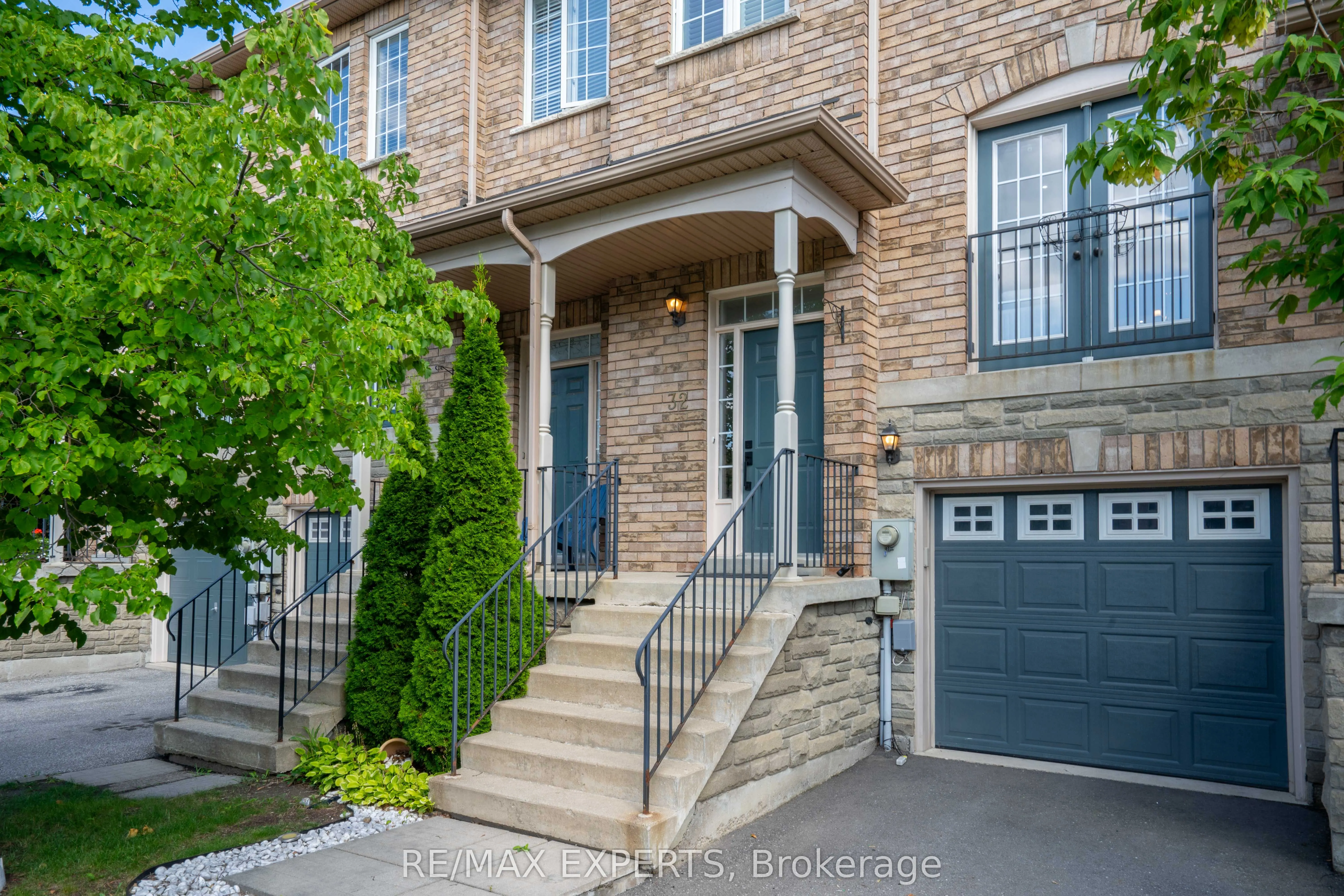 19 Foxchase Avenue, #32