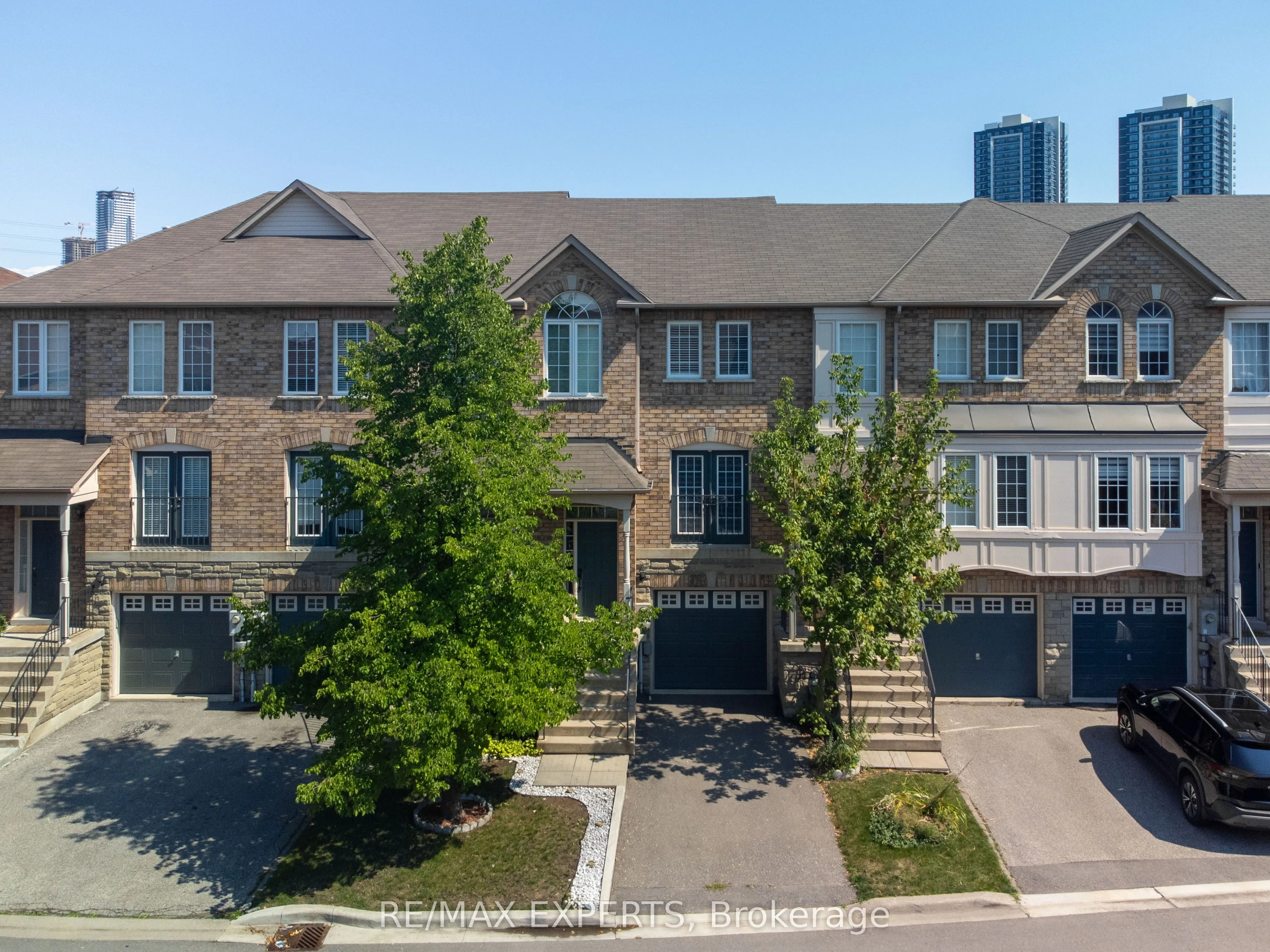 19 Foxchase Avenue, #32