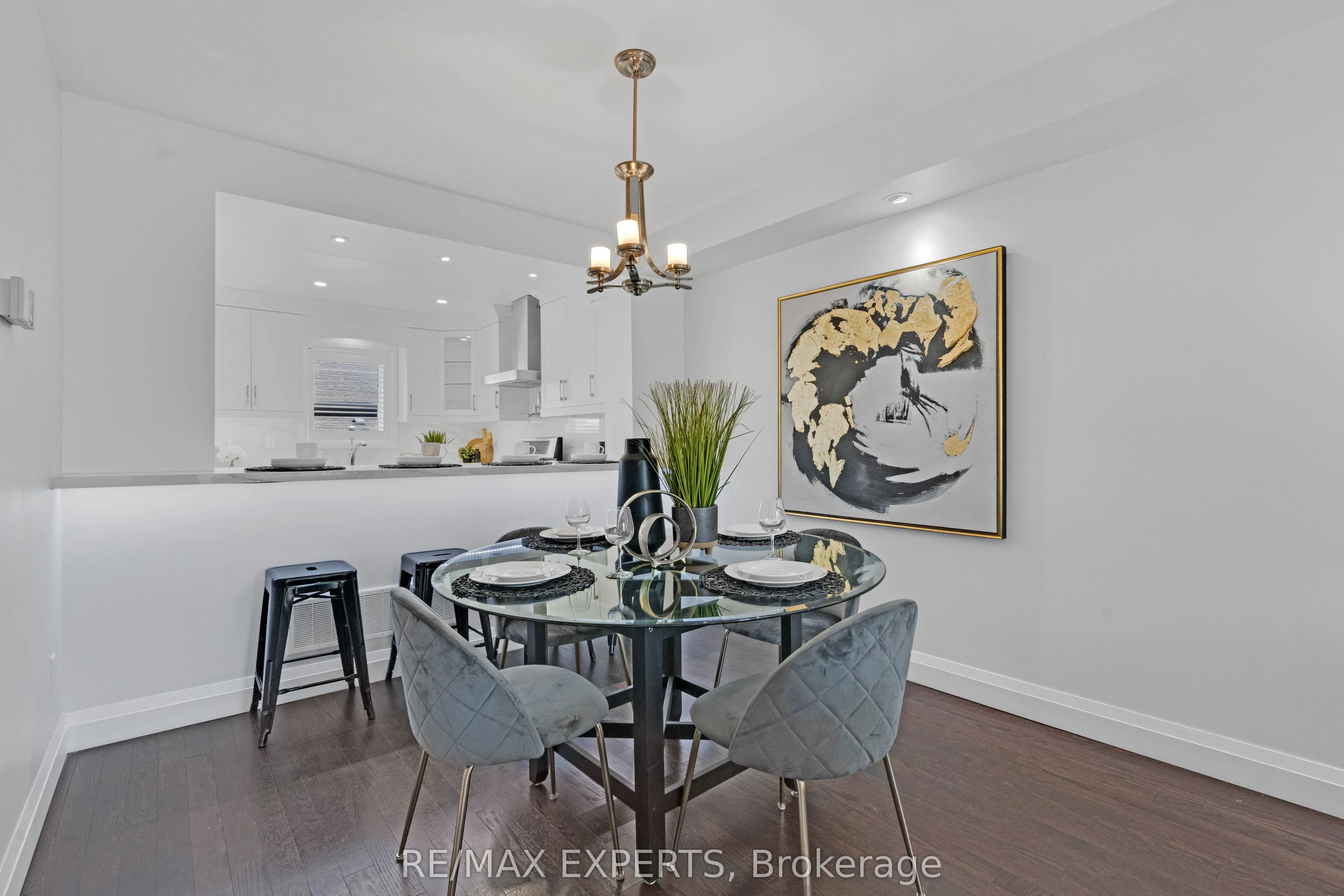 19 Foxchase Avenue, #32