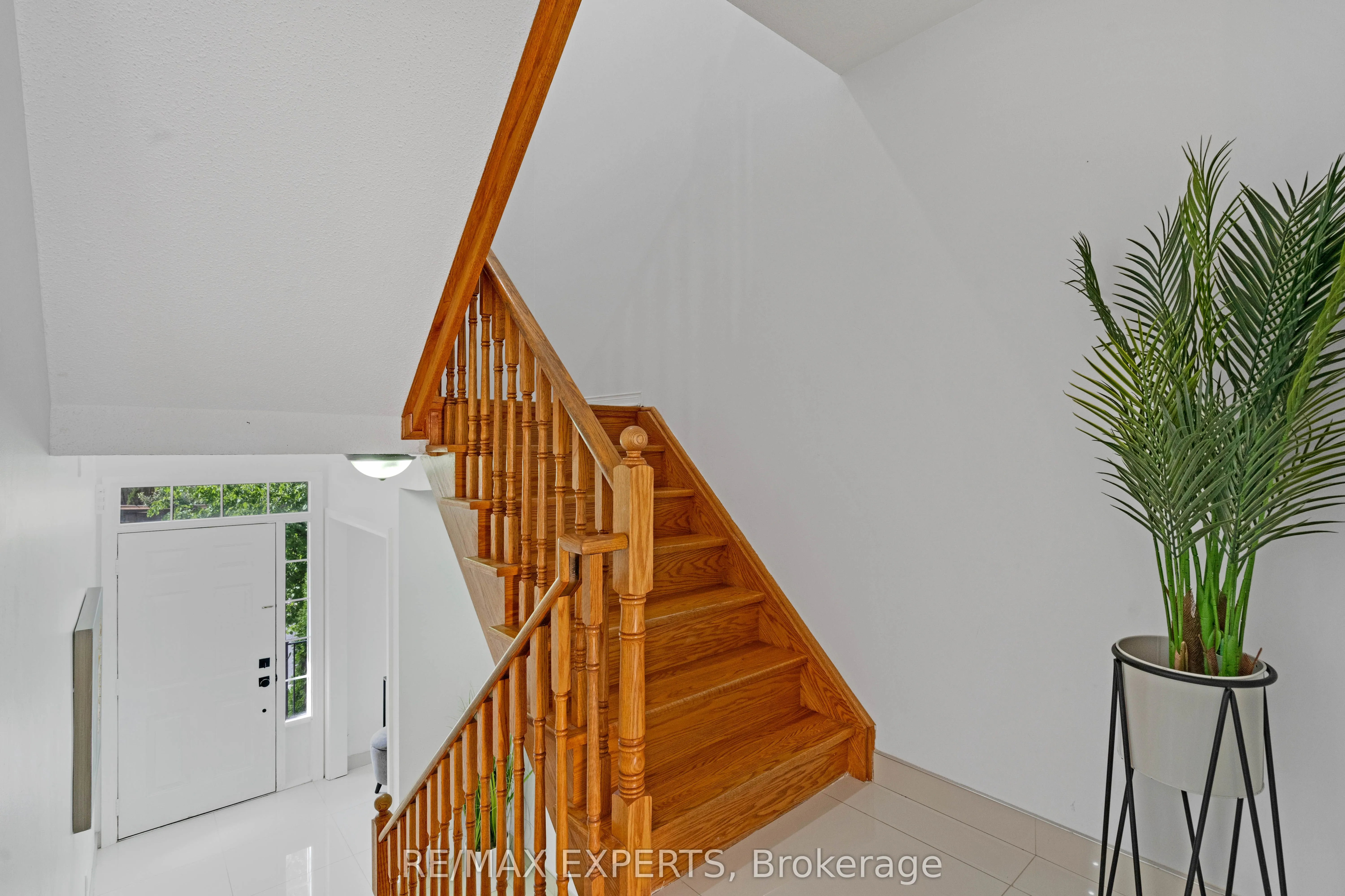 19 Foxchase Avenue, #32