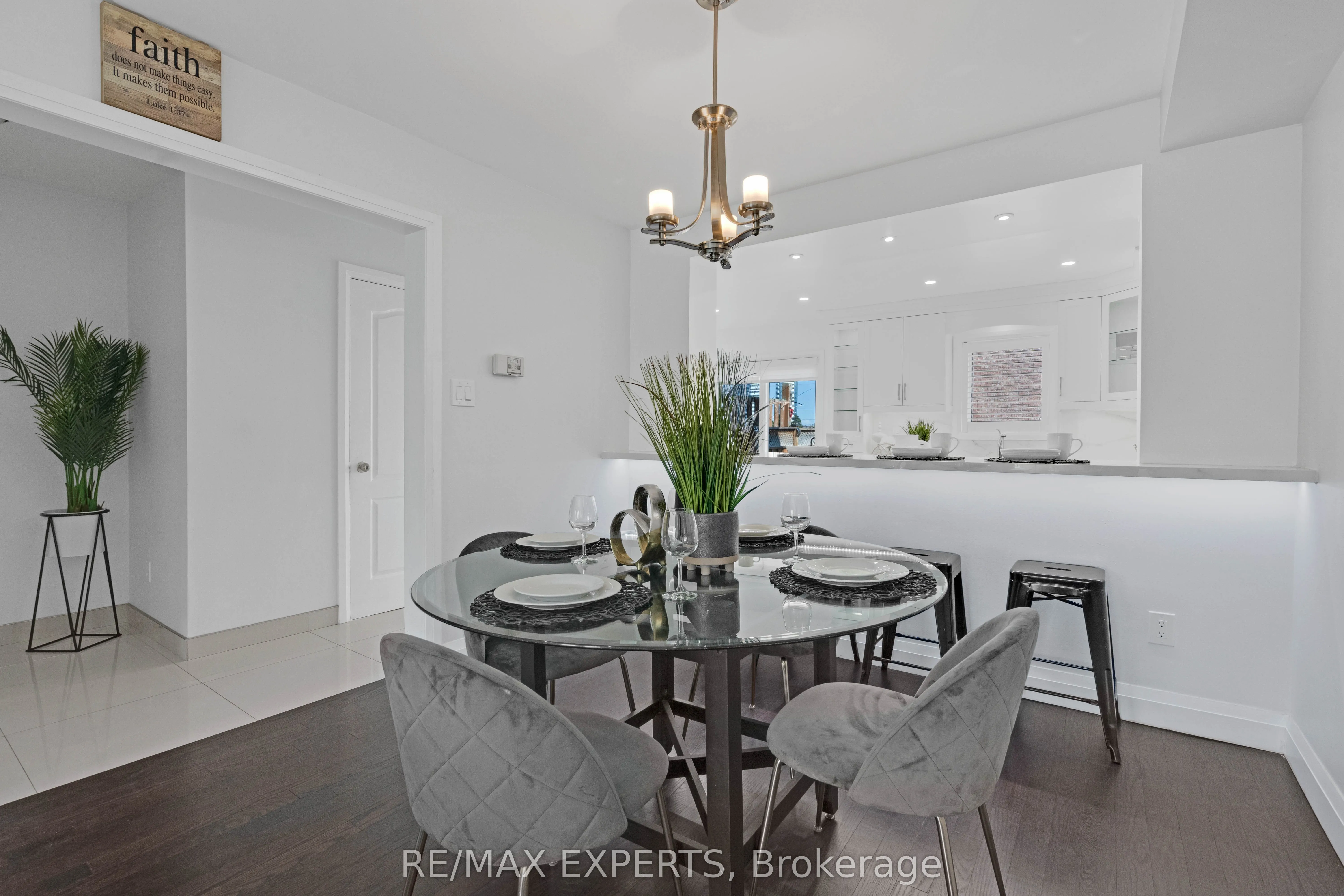 19 Foxchase Avenue, #32
