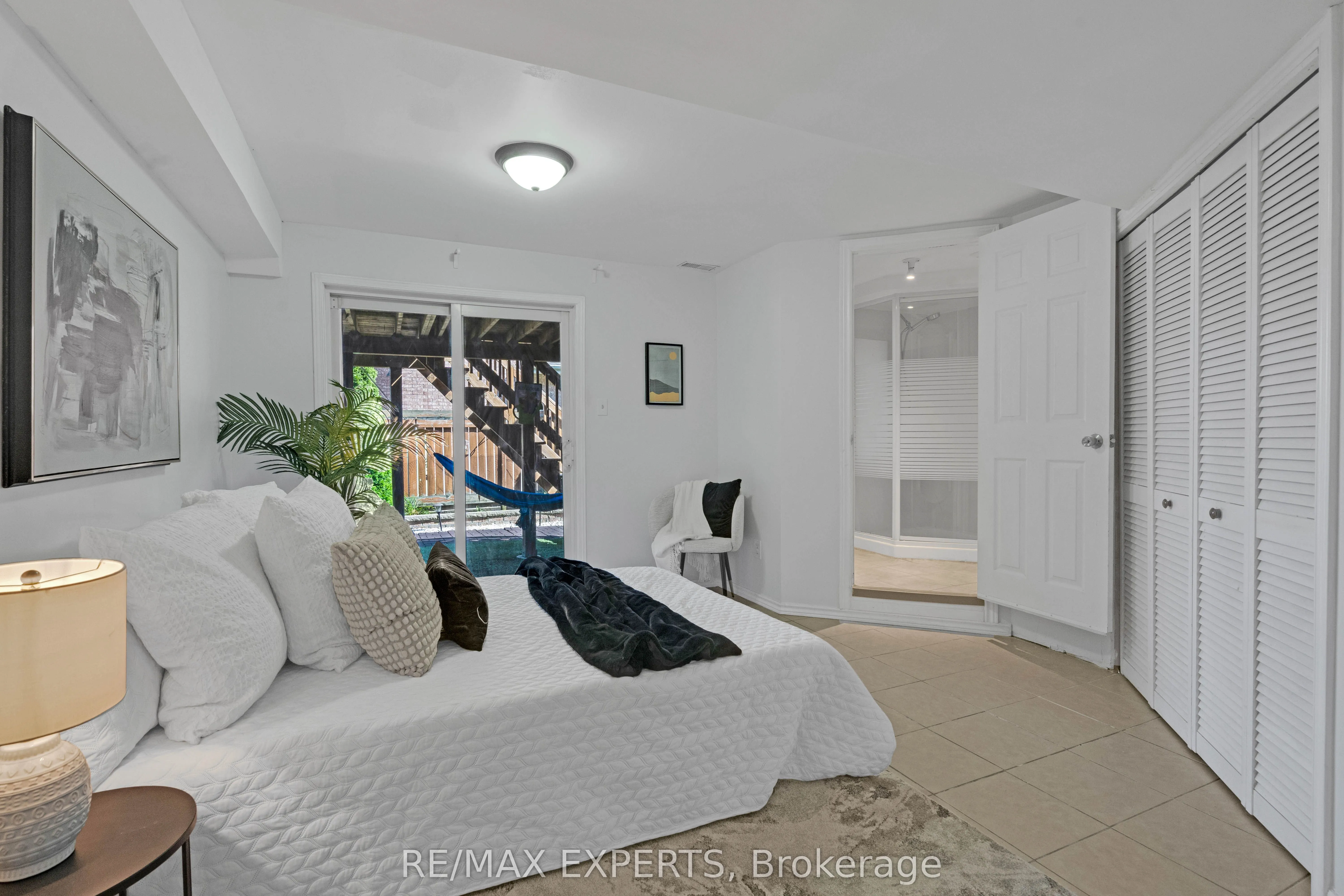19 Foxchase Avenue, #32