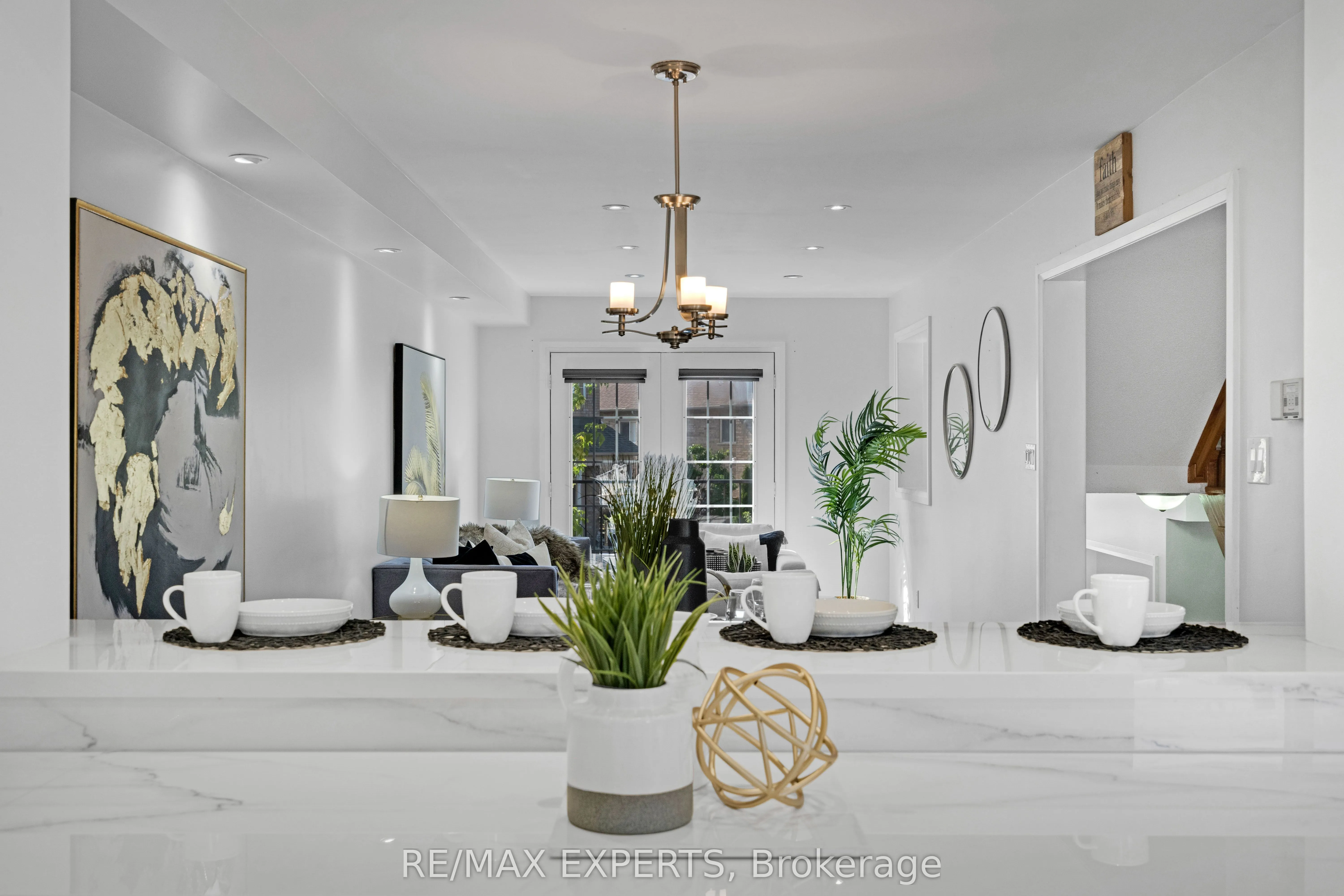 19 Foxchase Avenue, #32