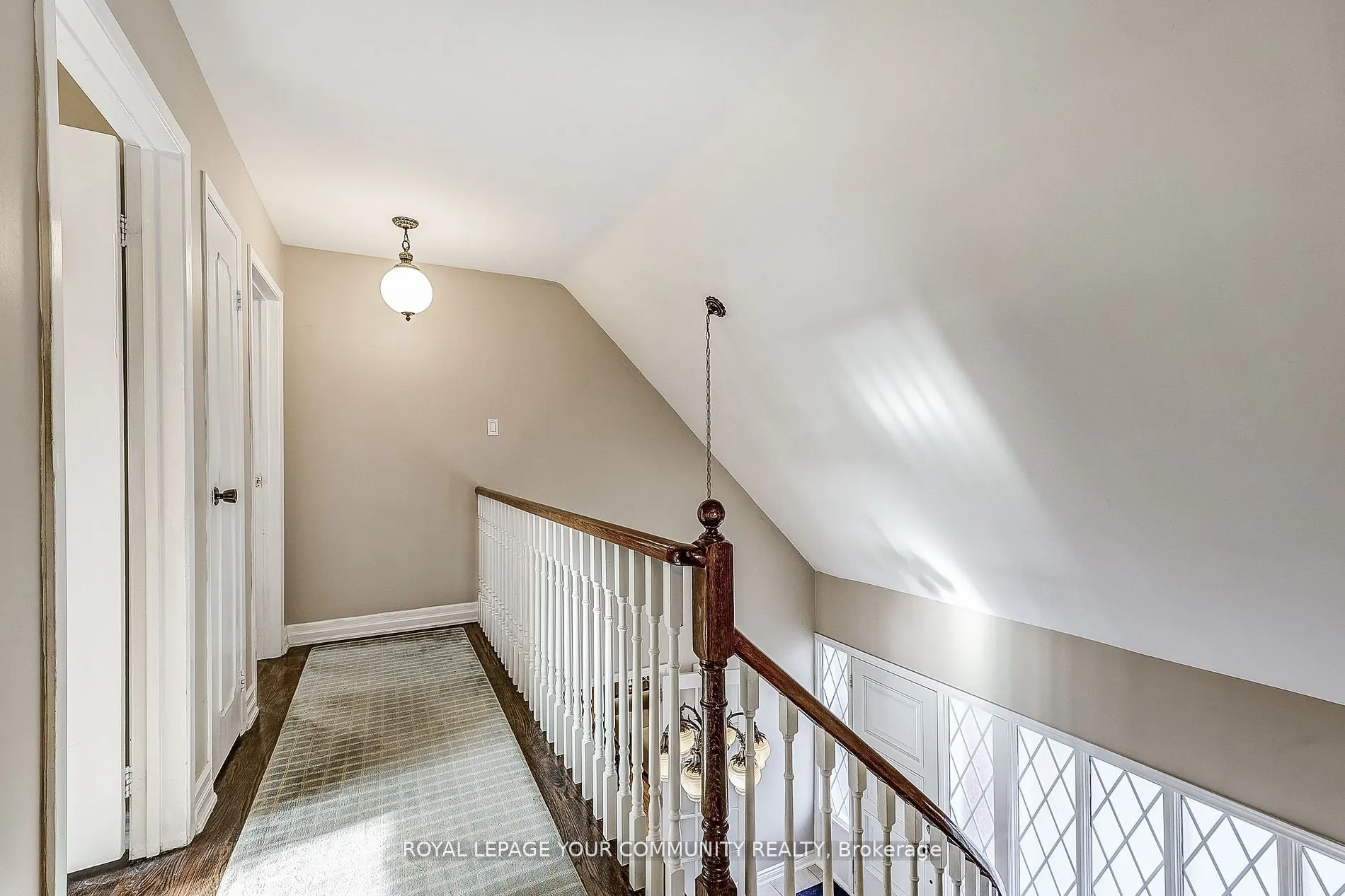 25 Alcaine Court