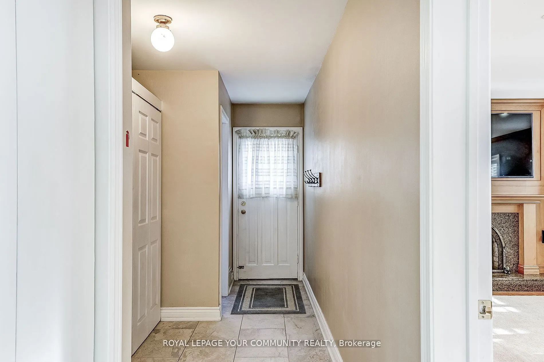 25 Alcaine Court