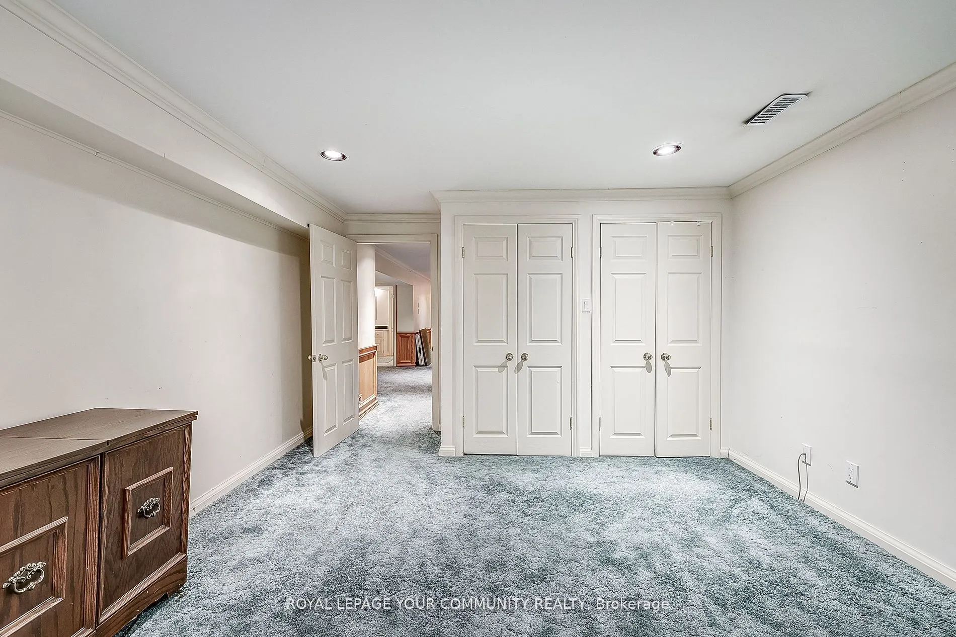 25 Alcaine Court