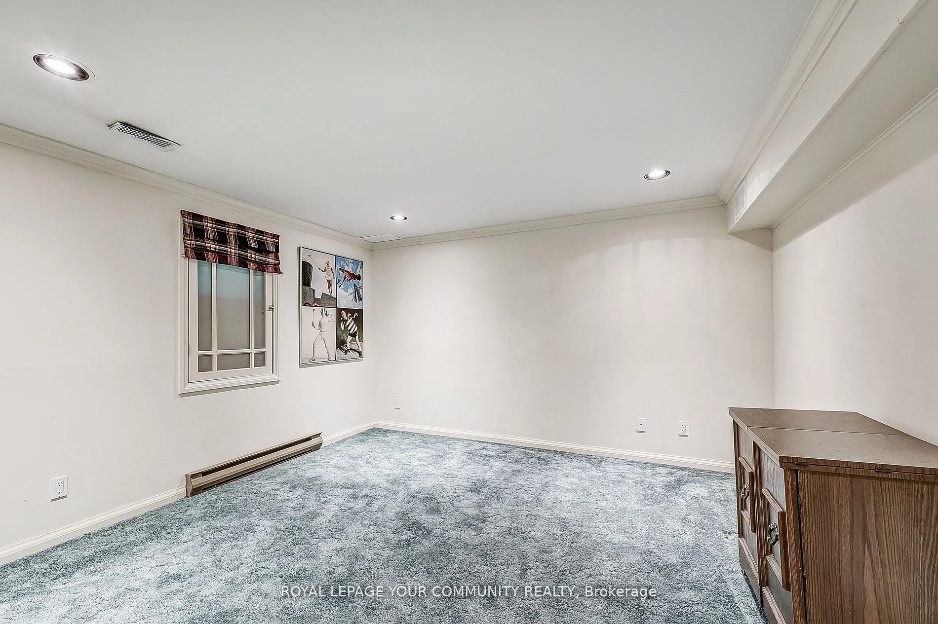 25 Alcaine Court