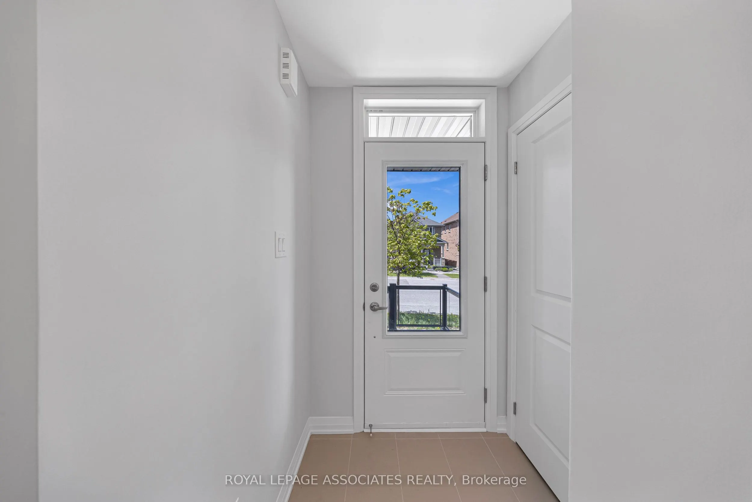 81 Rustle Wood Avenue