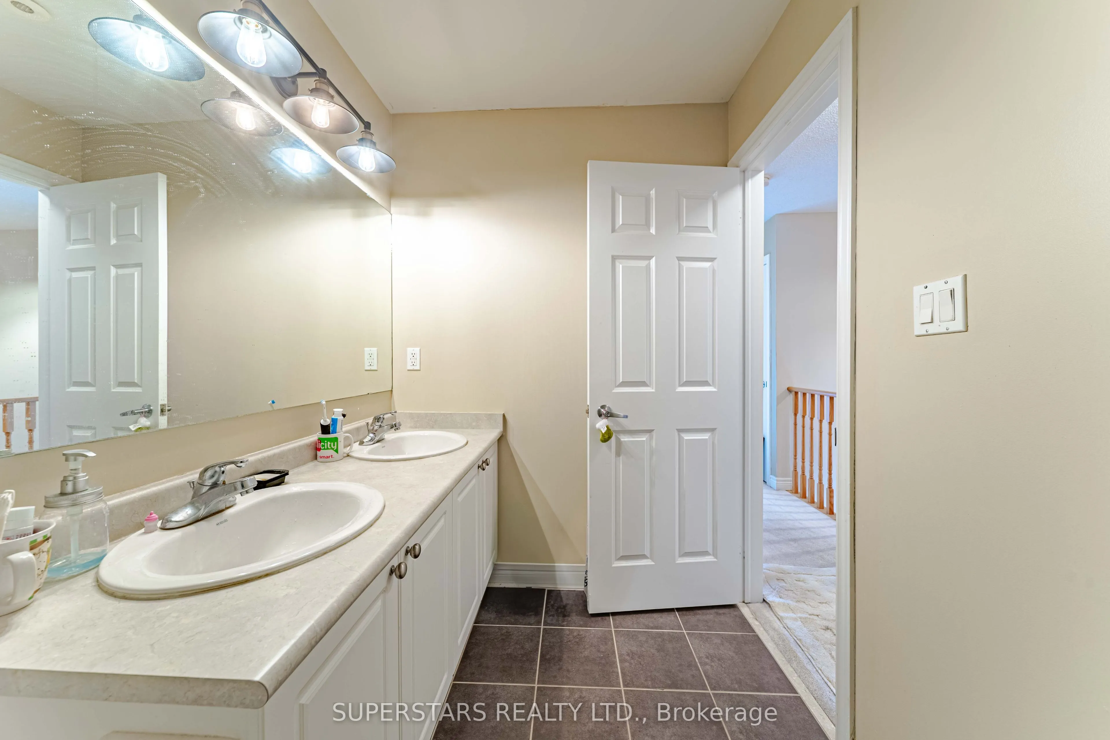 30 Greensborough Village Circle, #22