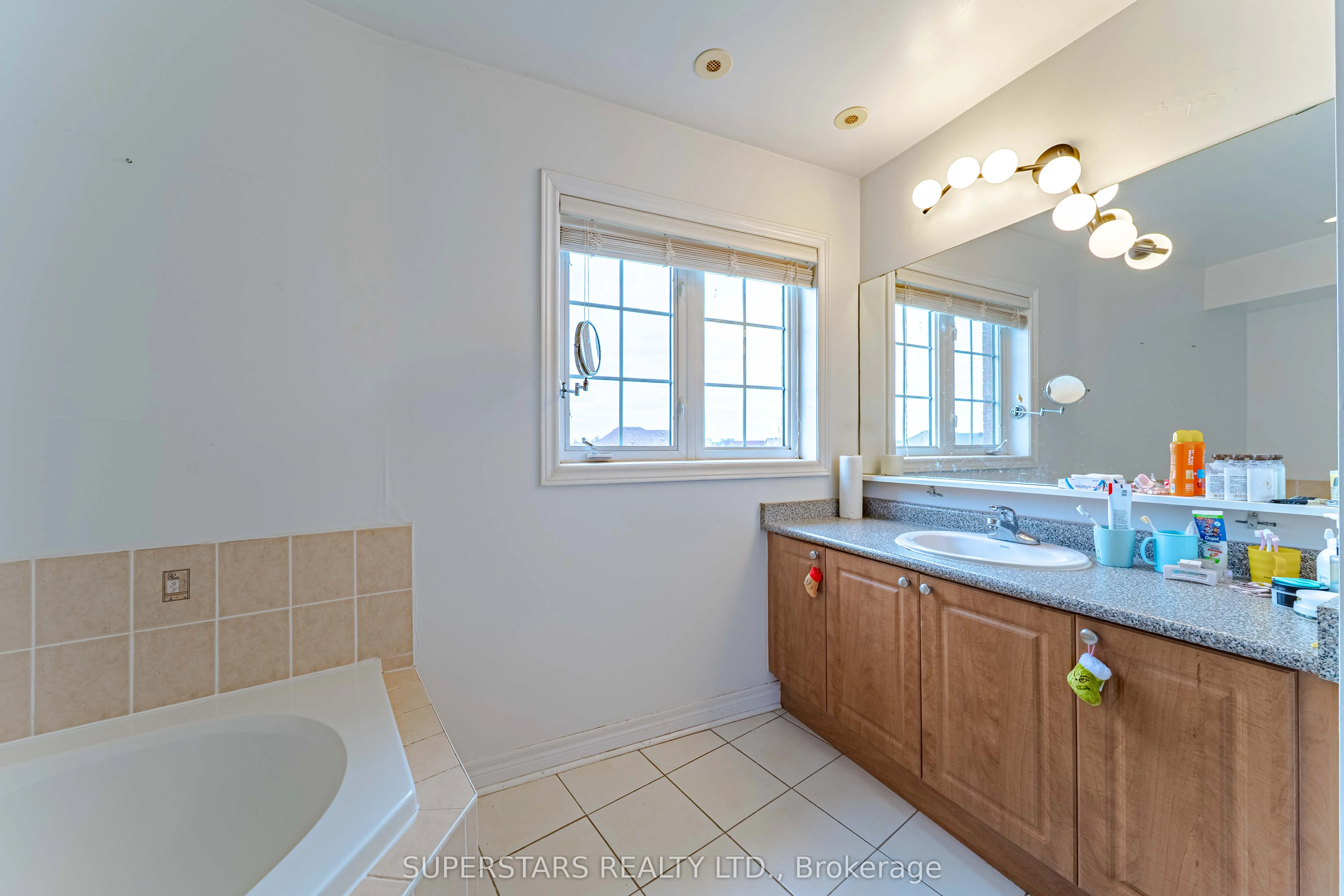 30 Greensborough Village Circle, #22