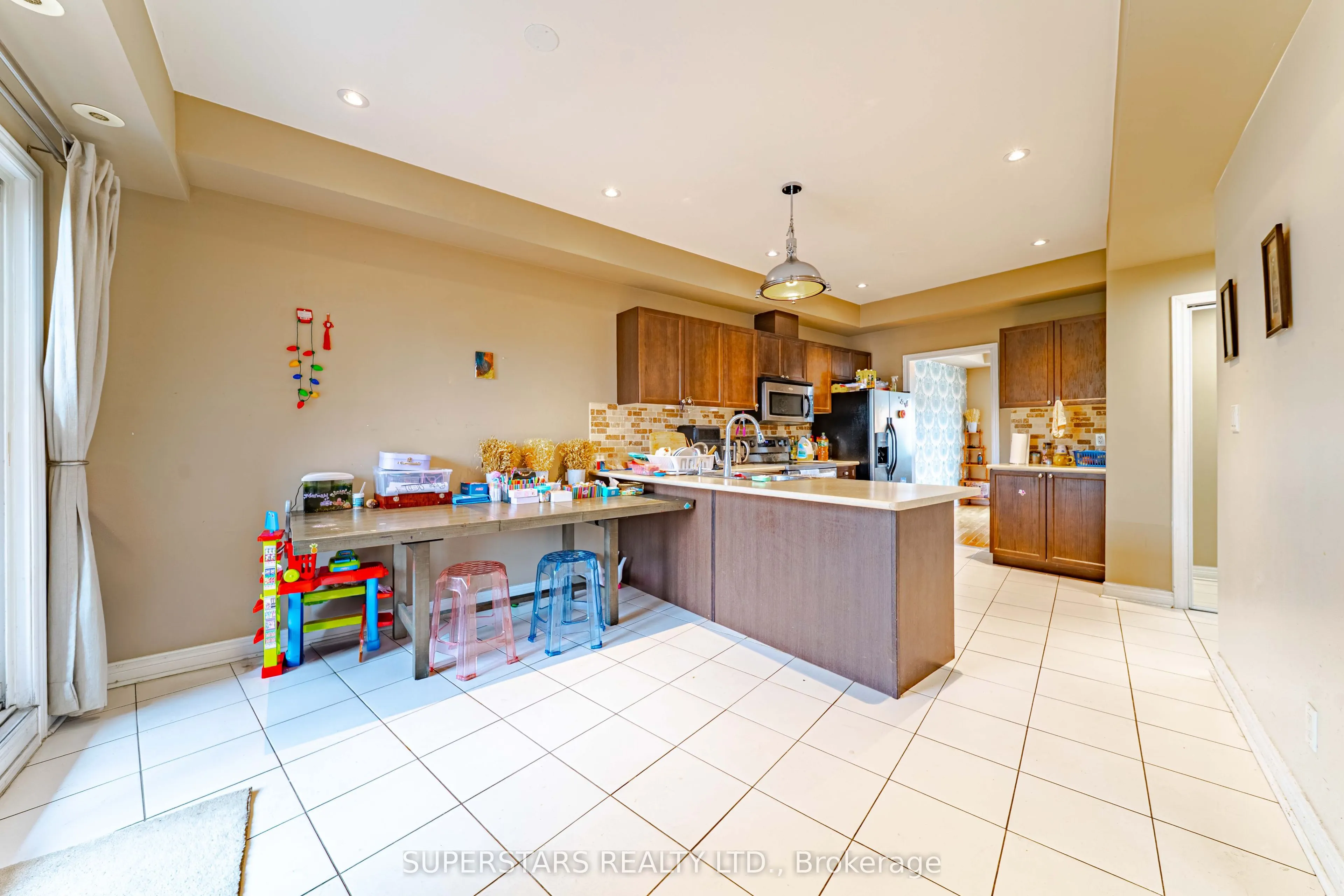 30 Greensborough Village Circle, #22