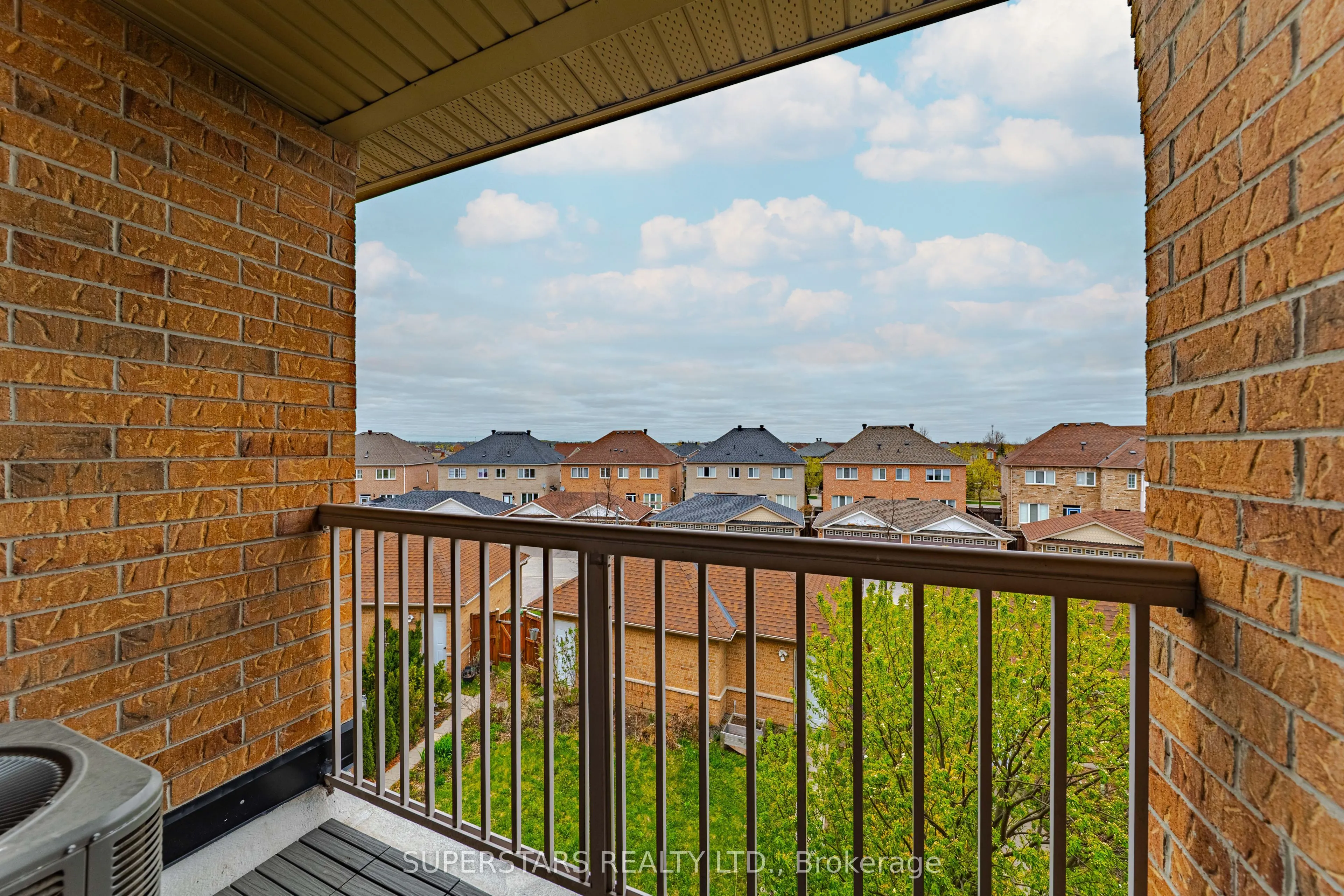 30 Greensborough Village Circle, #22