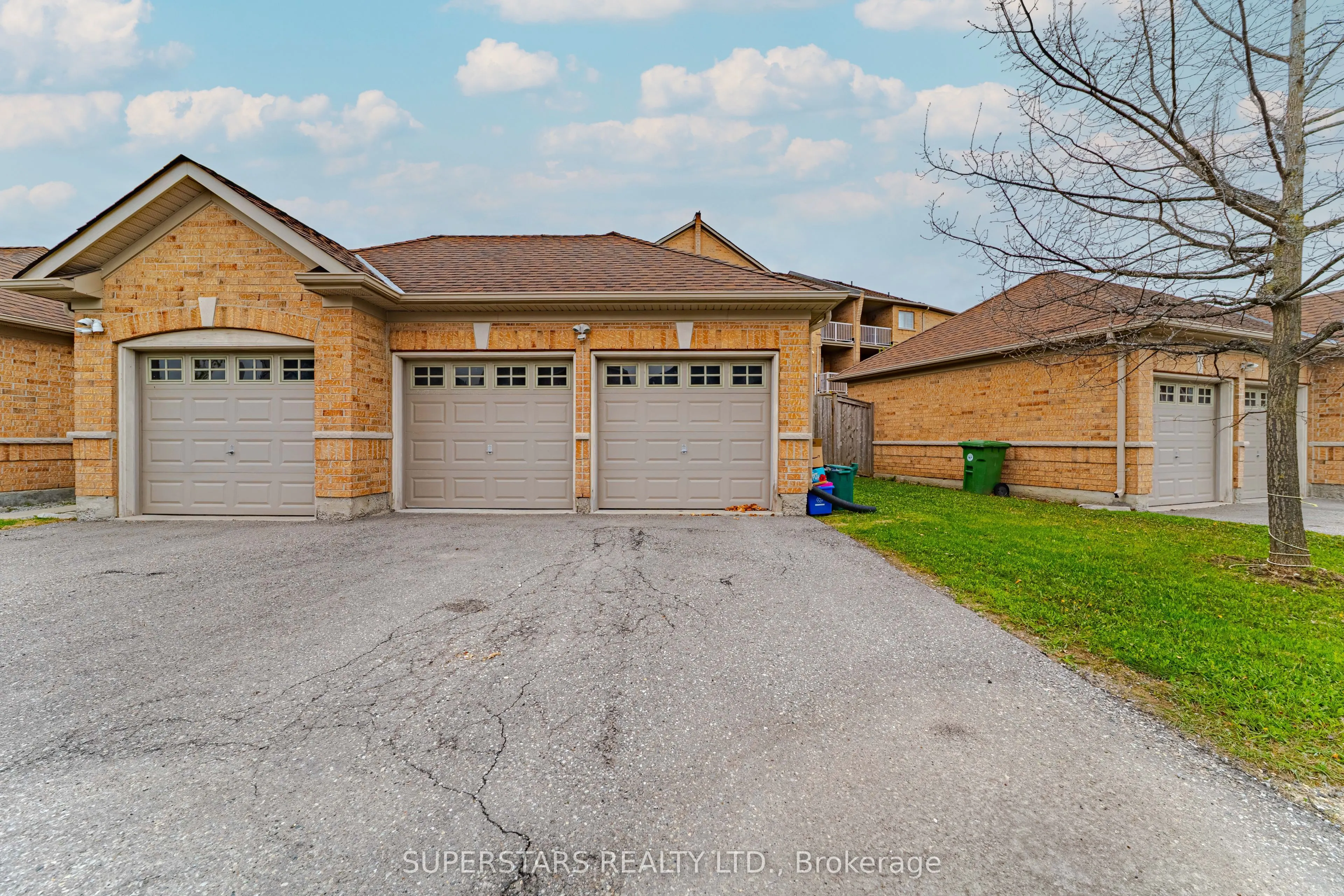 30 Greensborough Village Circle, #22