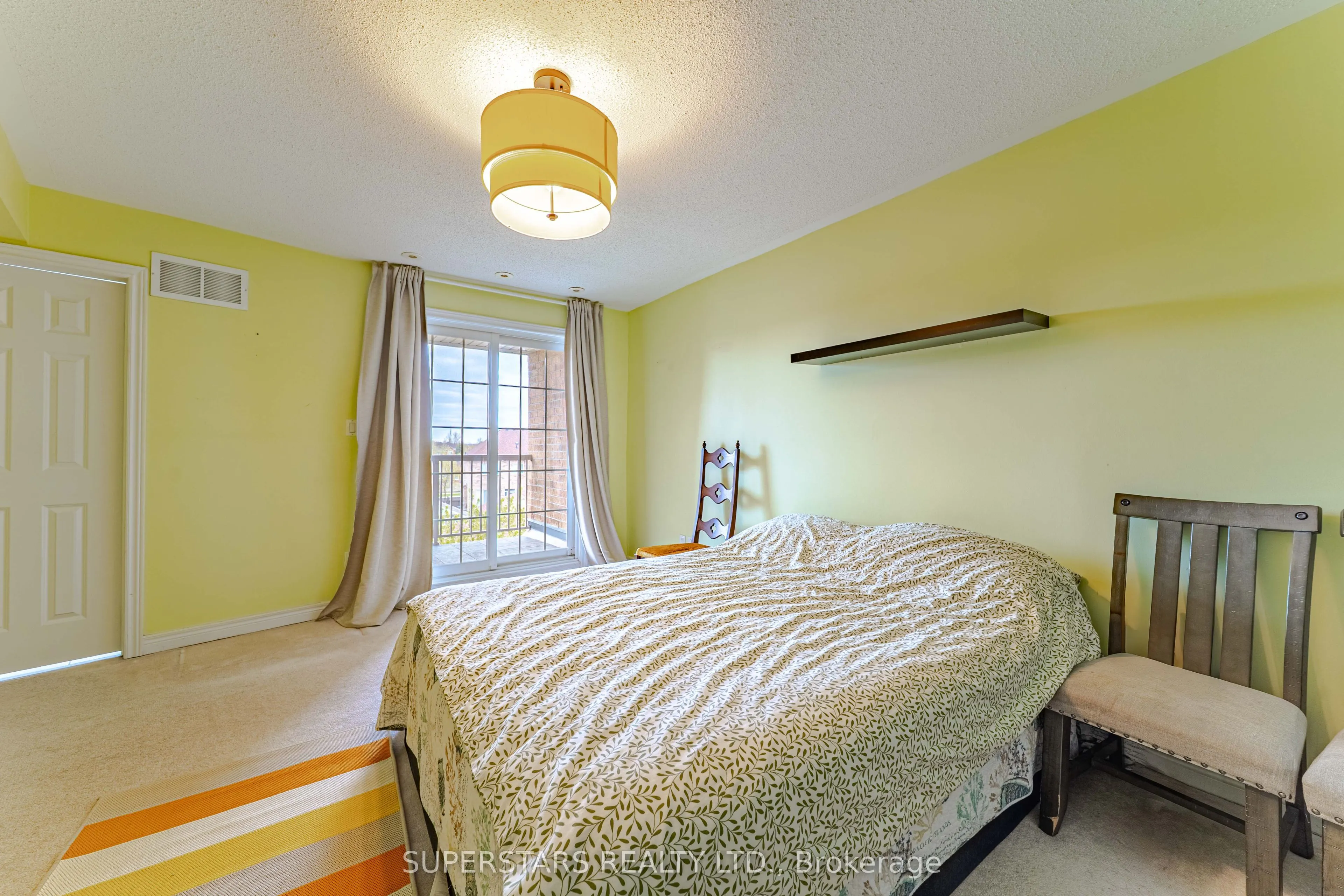 30 Greensborough Village Circle, #22