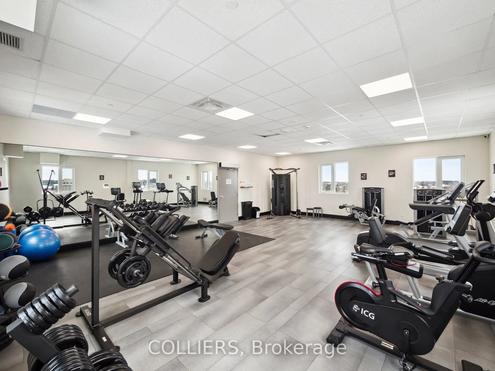 13042 Yonge Street