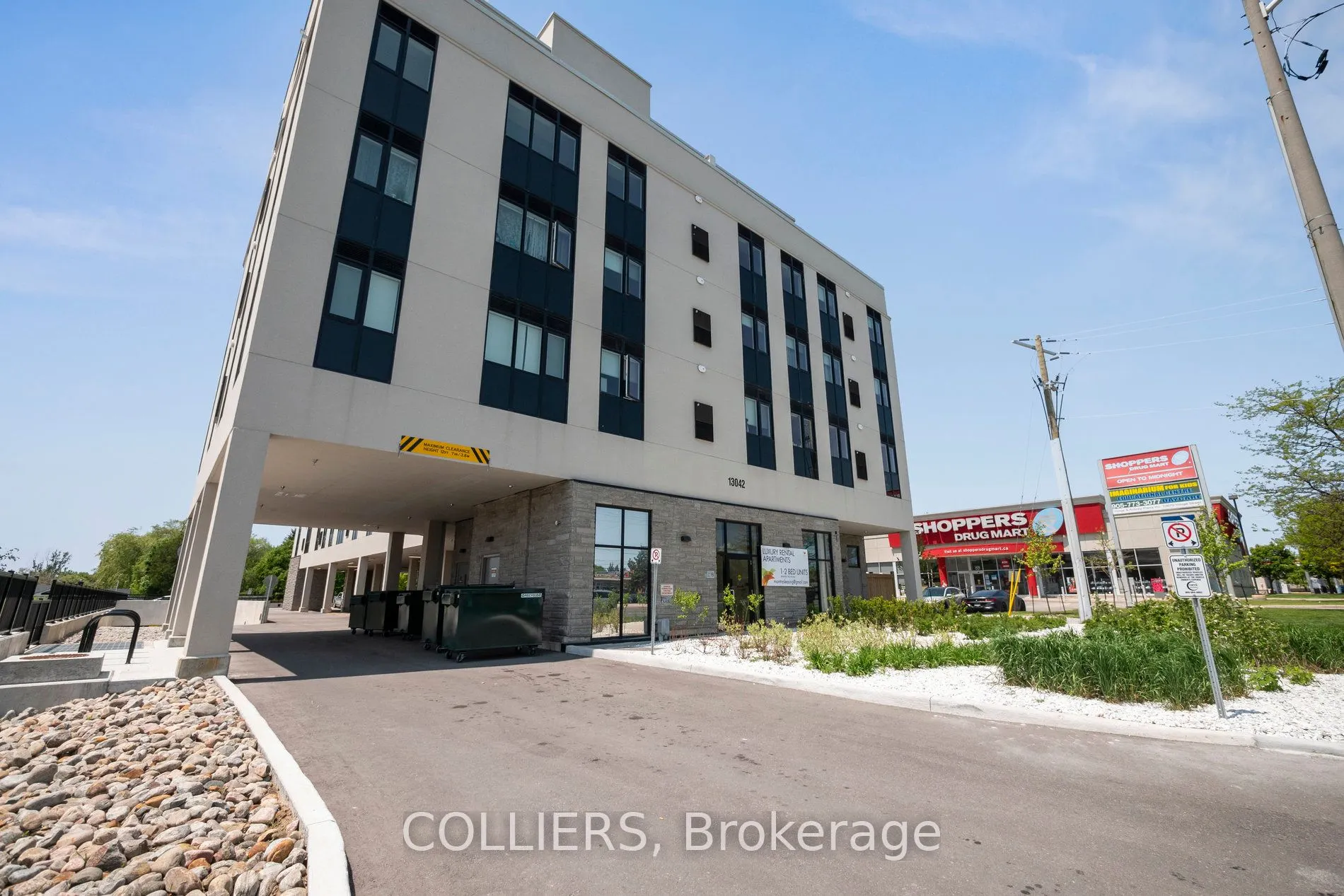 13042 Yonge Street