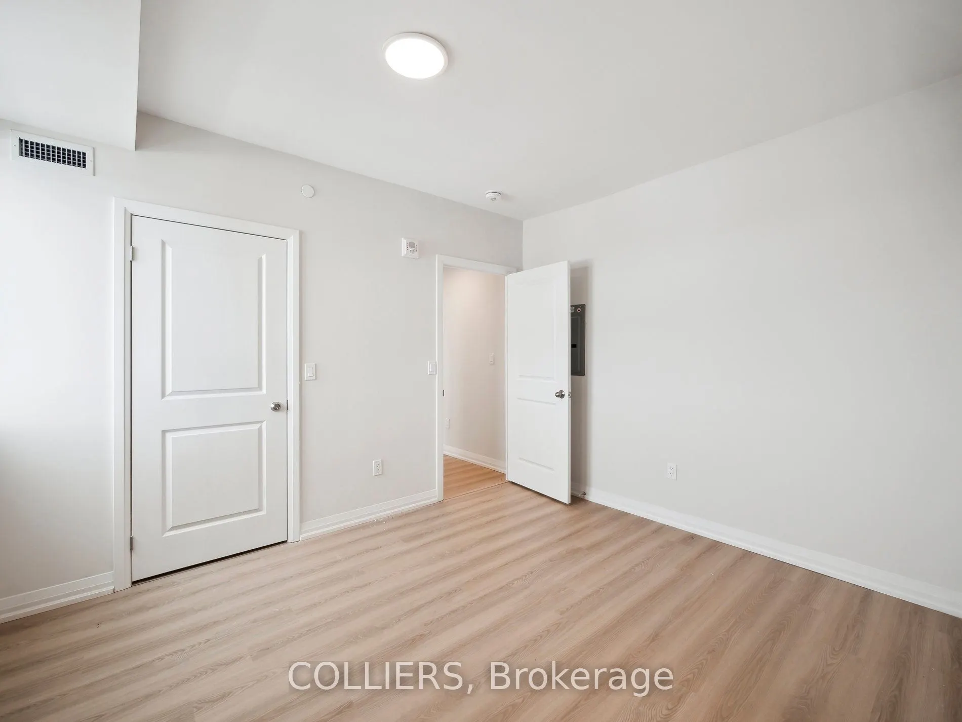 13042 Yonge Street