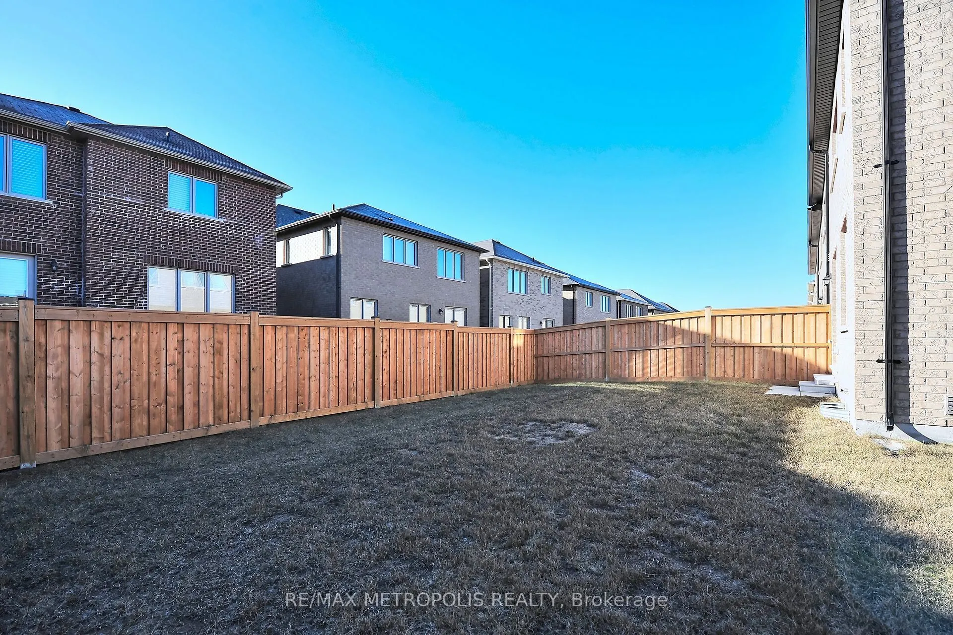 61 Seedling Crescent
