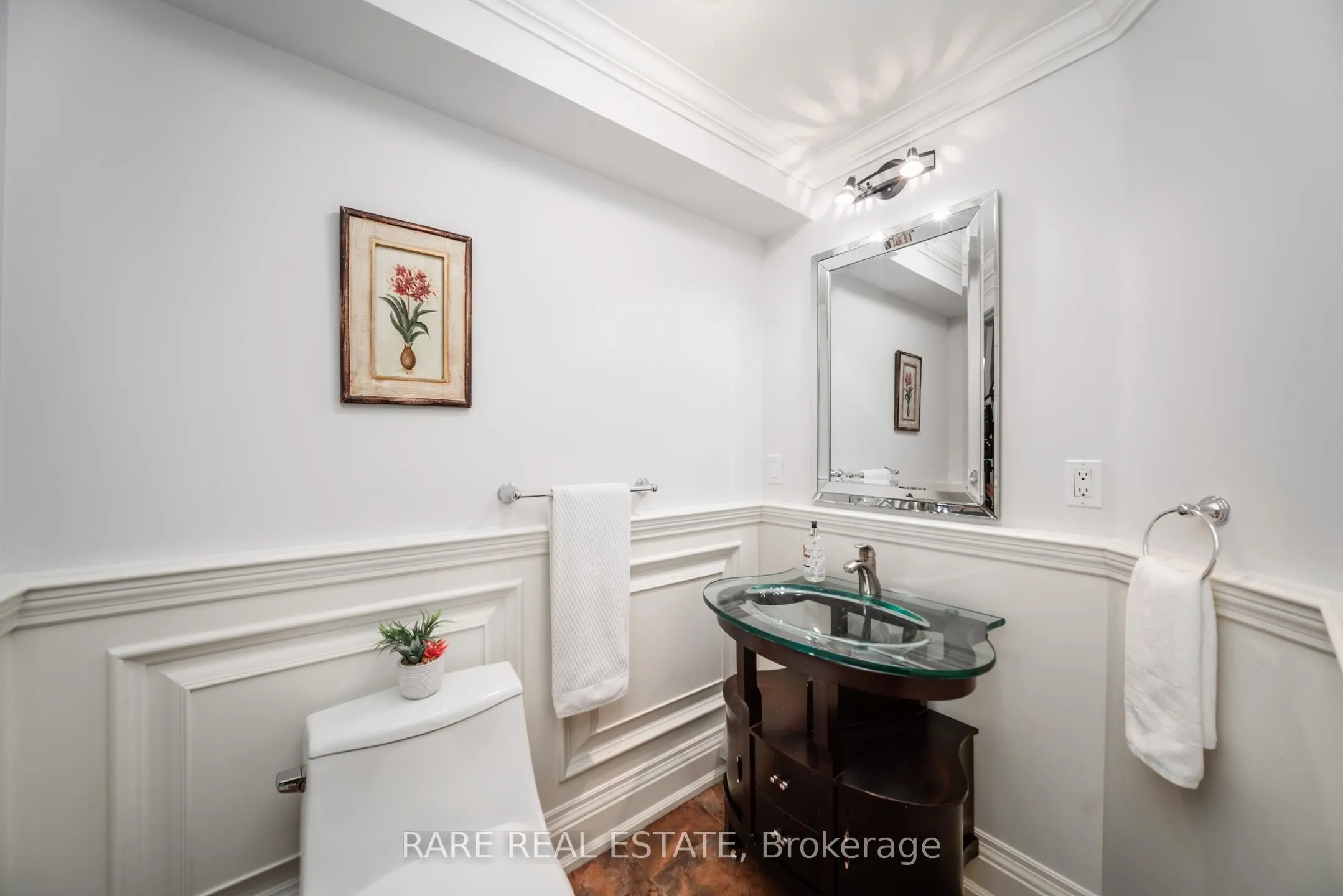 30 Delia Place W